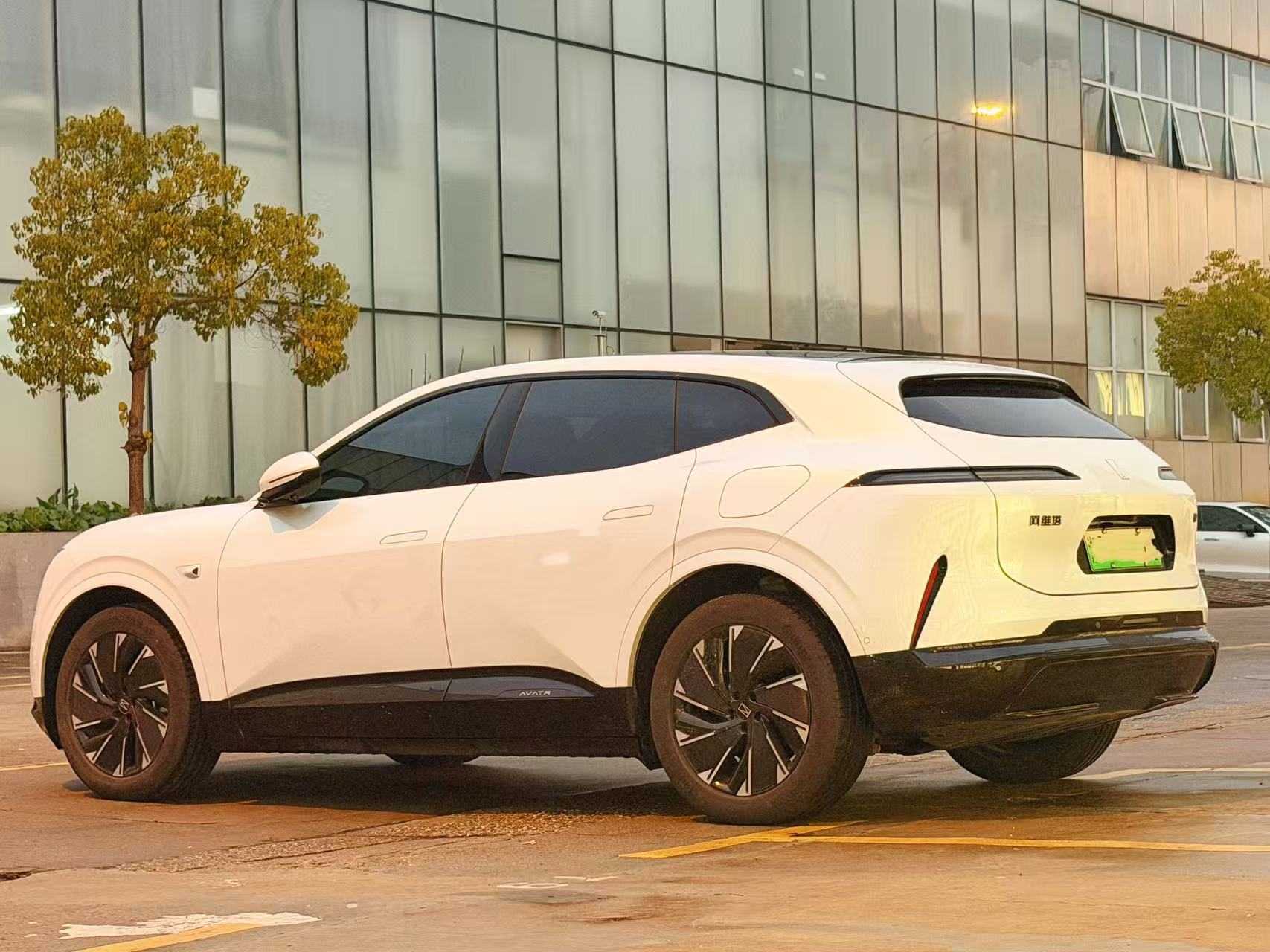 Avatr 07 2025 car image #9