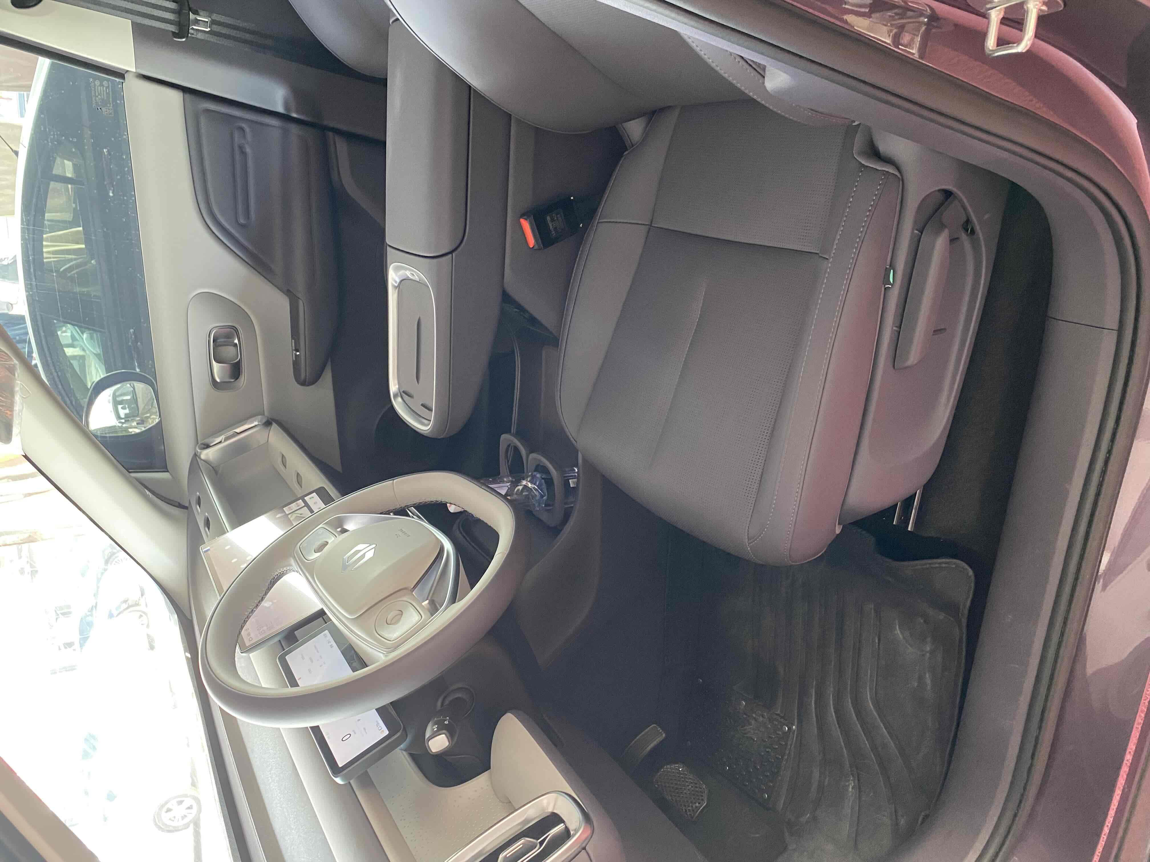 零跑汽车 零跑B10 2025 汽车图片 #9