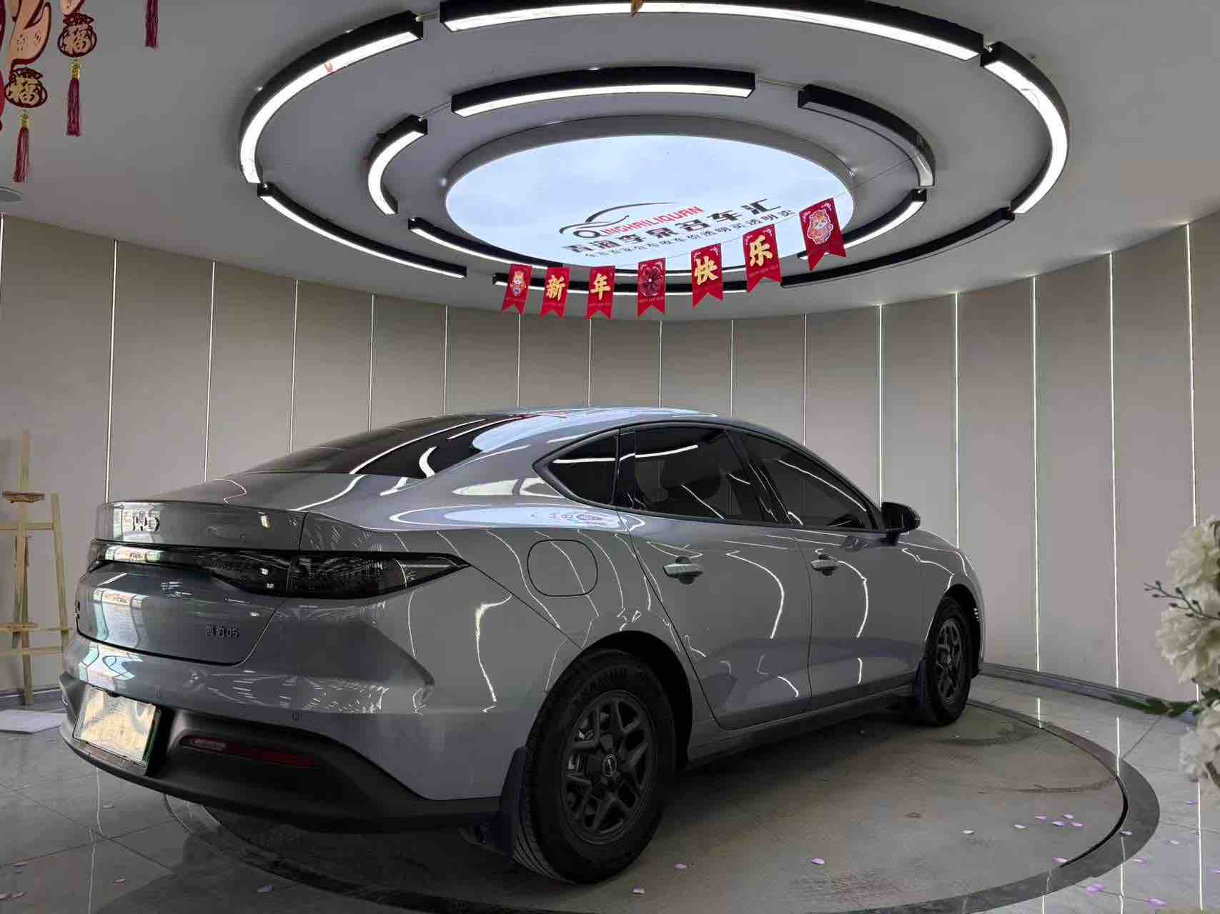 BYD Seal 05 DM-i 2025 car image #9