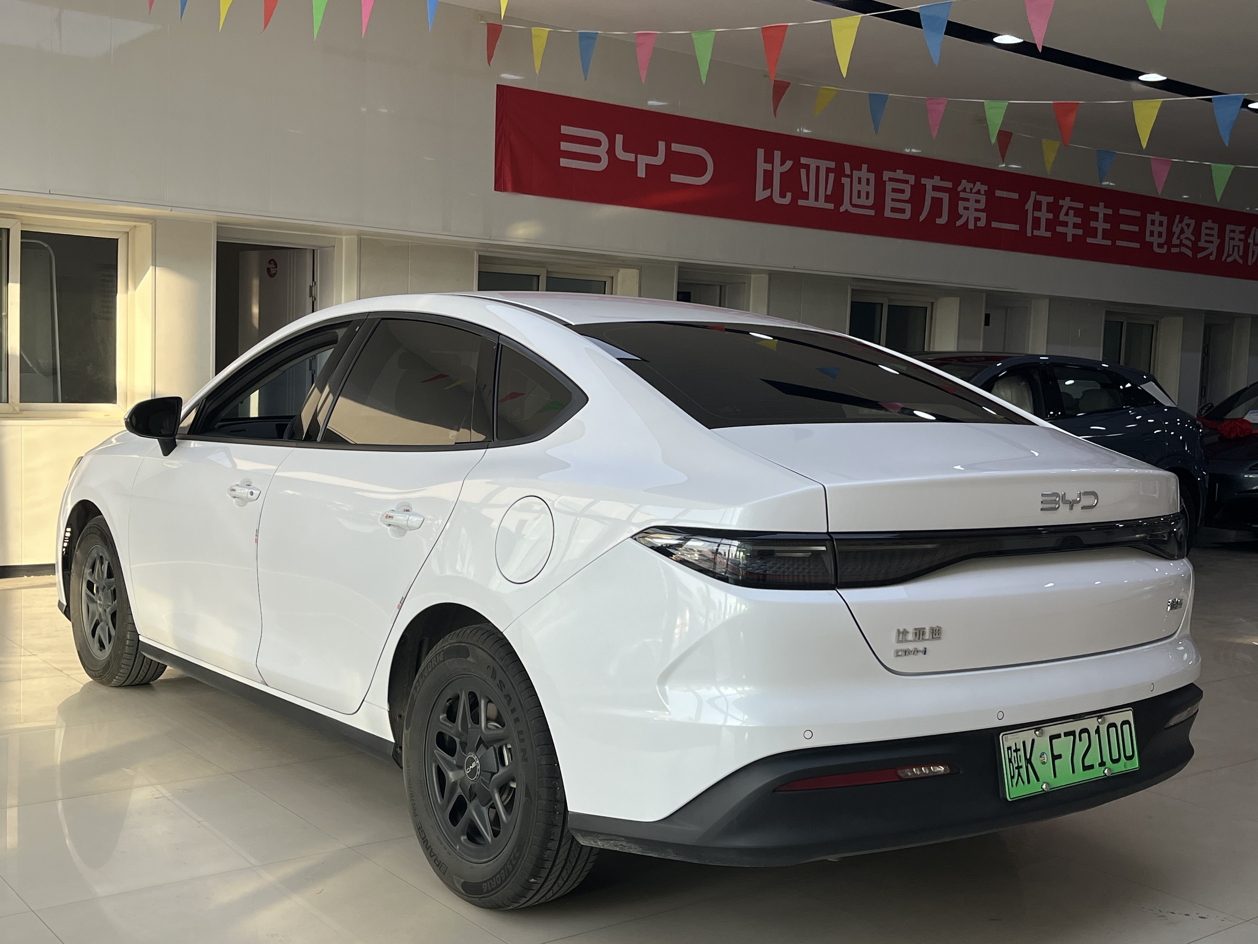 BYD Seal 05 DM-i 2025 car image #9