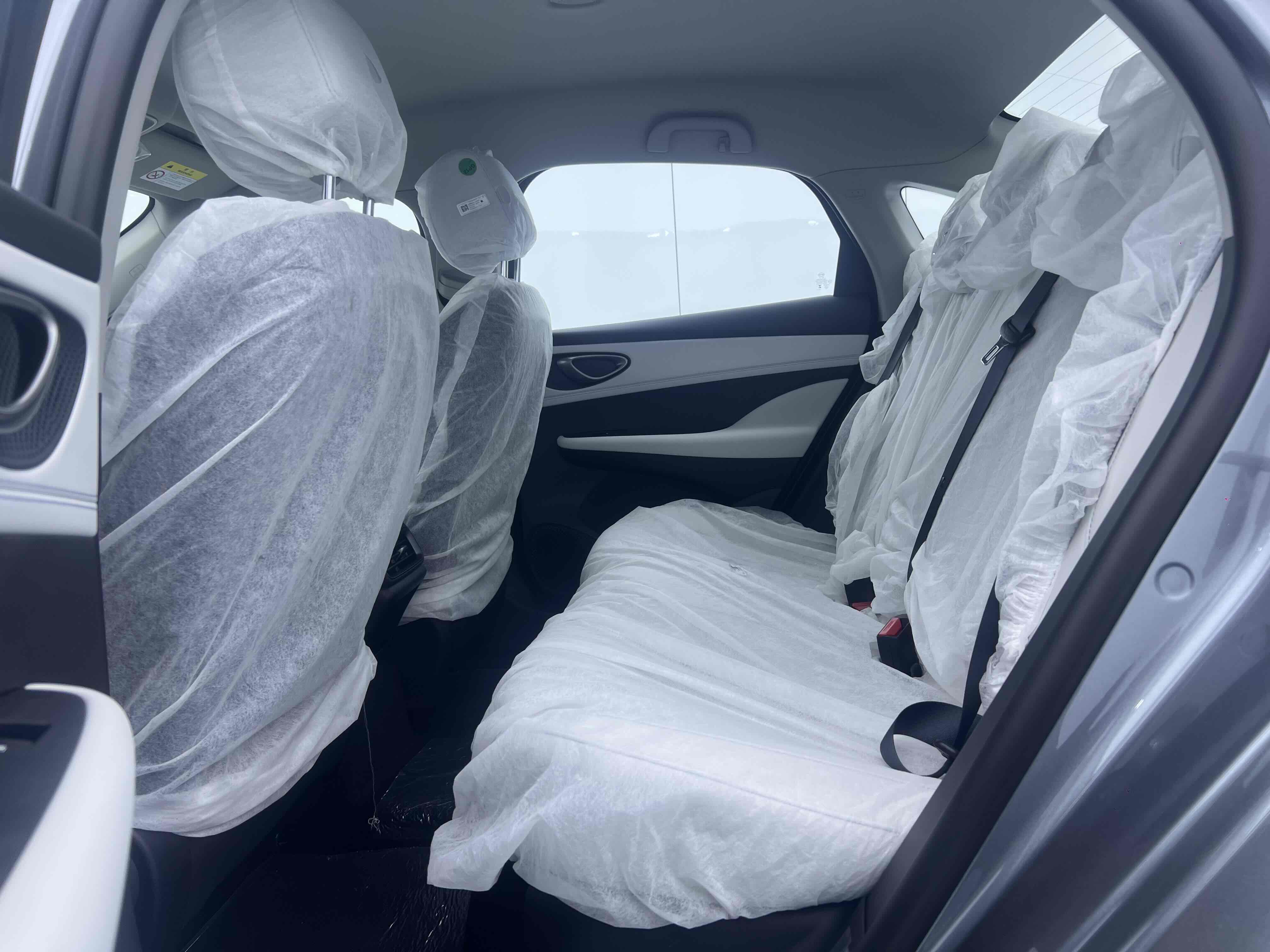 BYD Seal 2025 car image #9