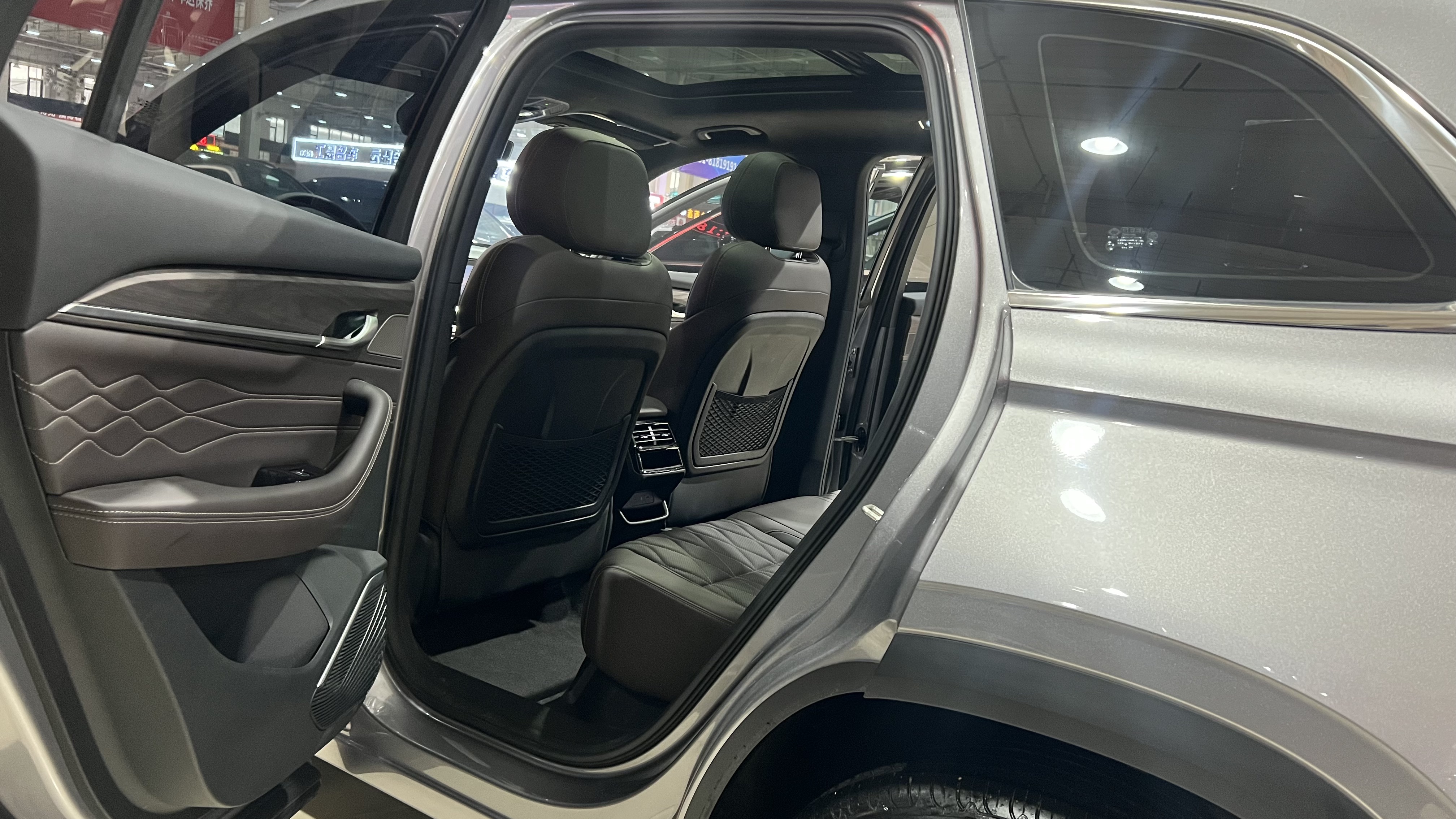 GEELY Monjaro 2025 imagen de coche #9