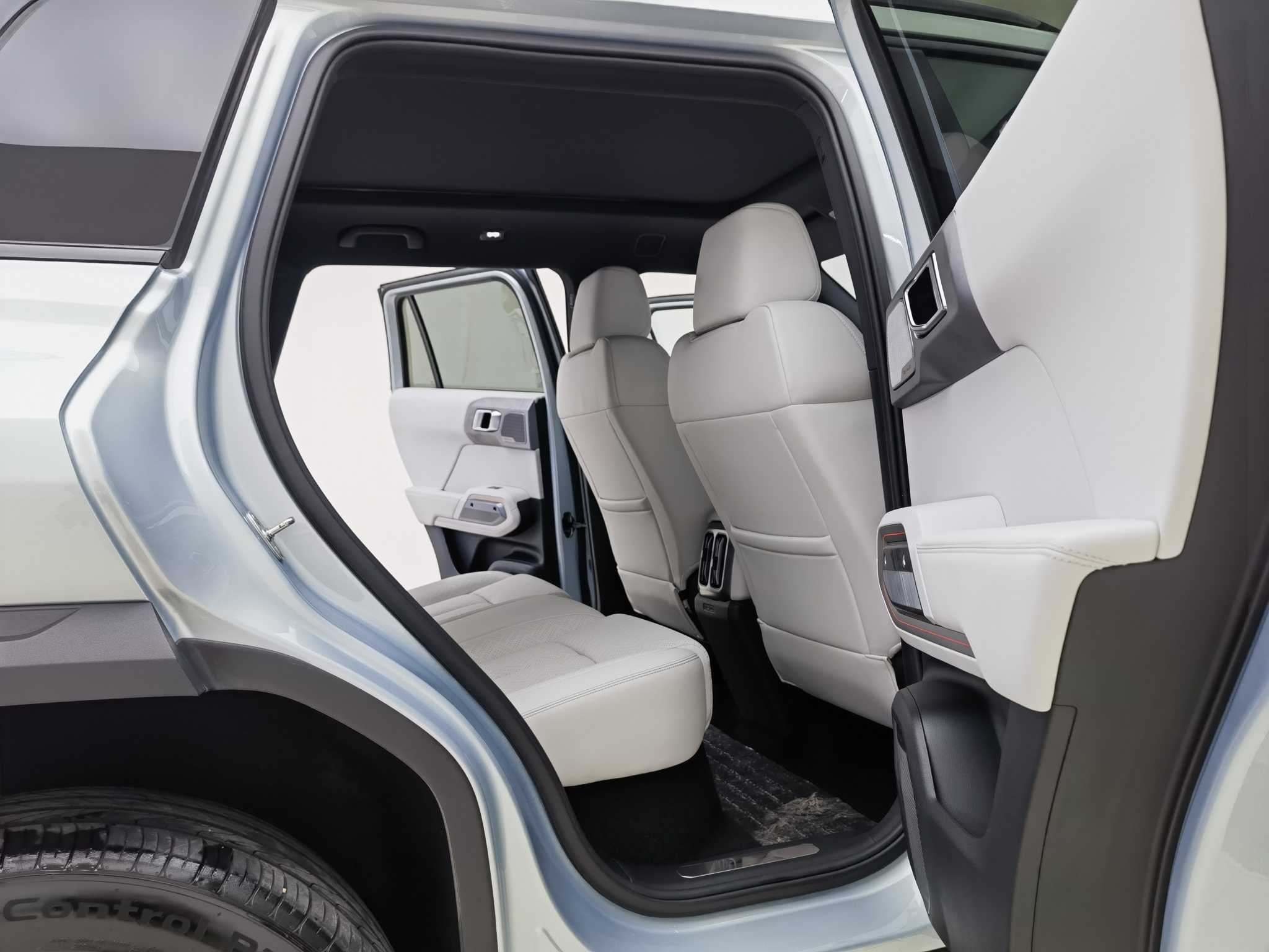 FangChengBao Tiger 3 2025 car image #9