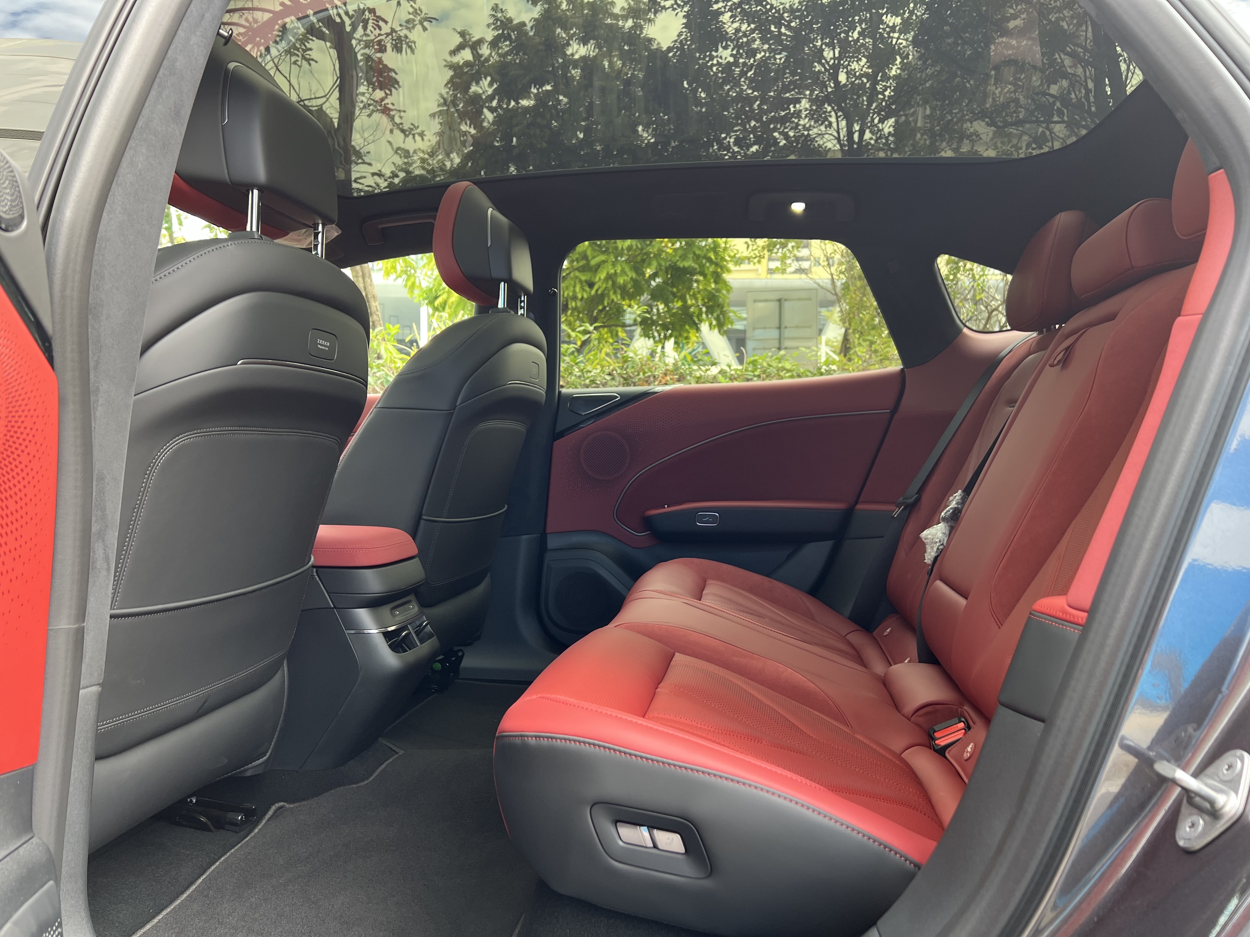 极氪 极氪007GT 2025 汽车图片 #9