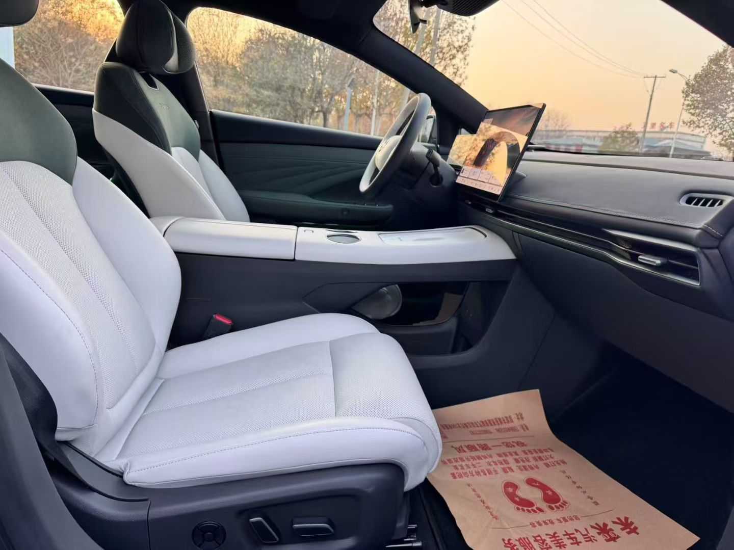 日产 日产N7 2025 汽车图片 #9