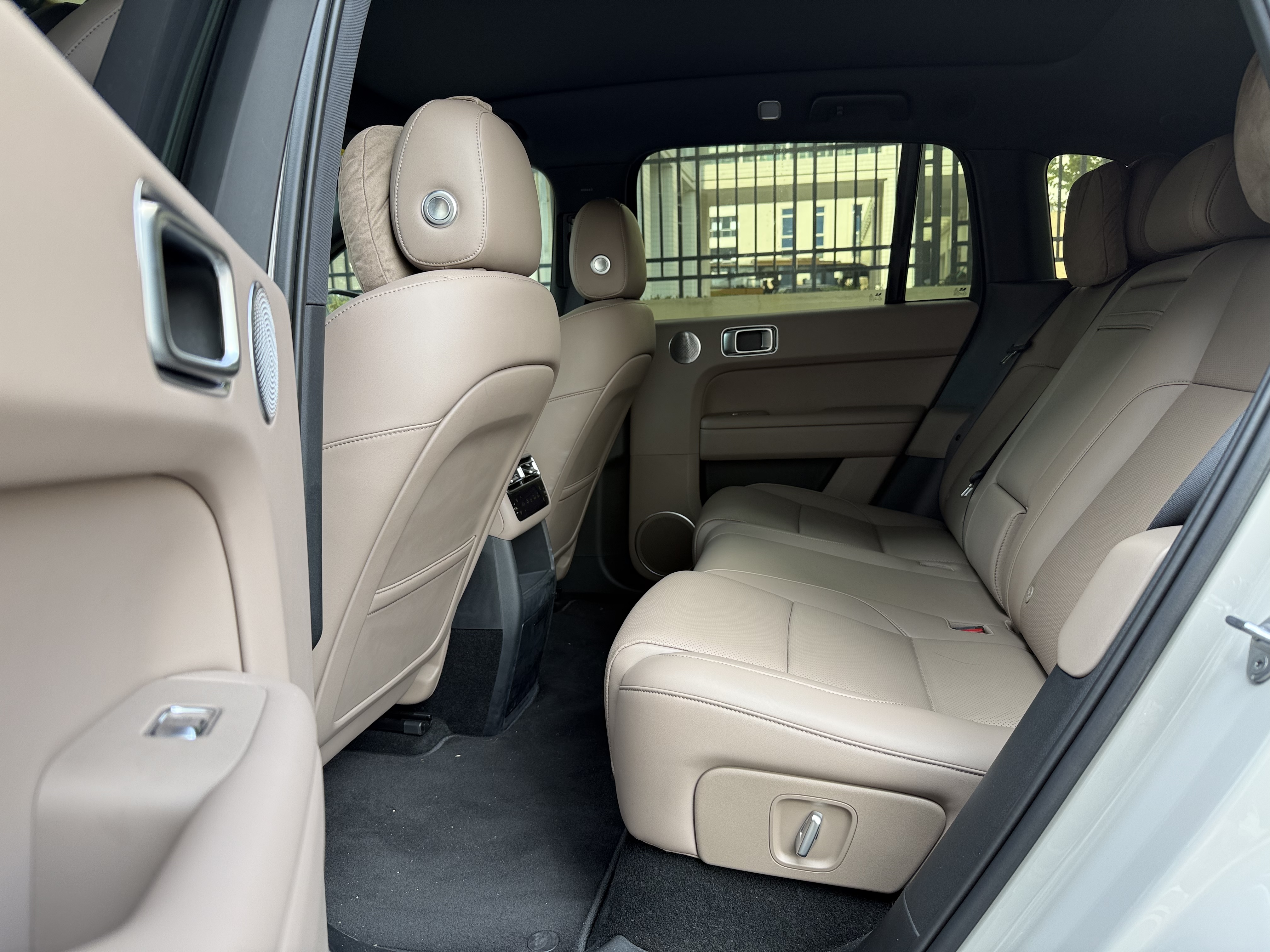 Li L6 2025 صورة سيارة #9