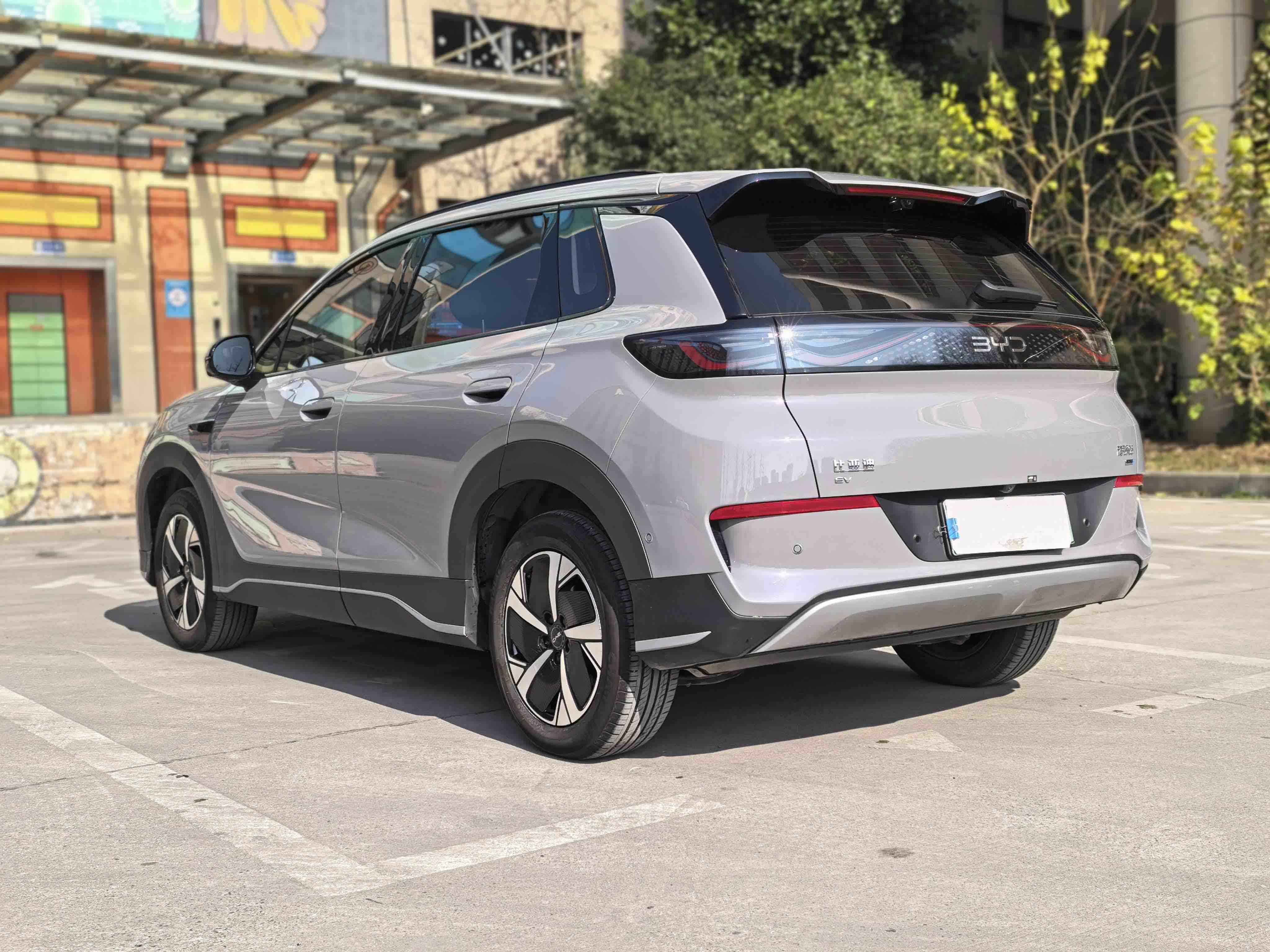 BYD Sea Lion 05 EV 2025 car image #9