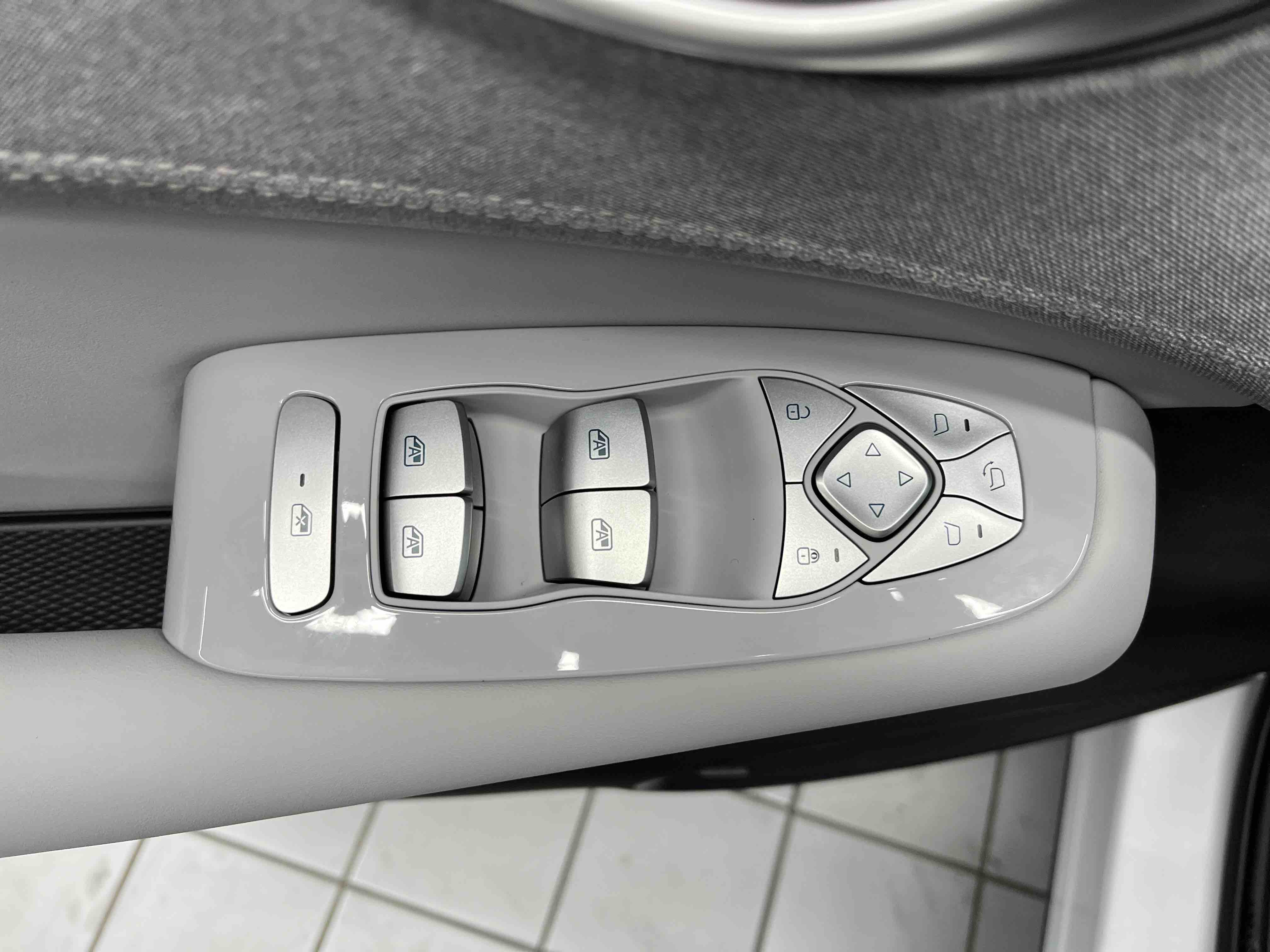 BYD Sea Lion 05 EV 2025 car image #9