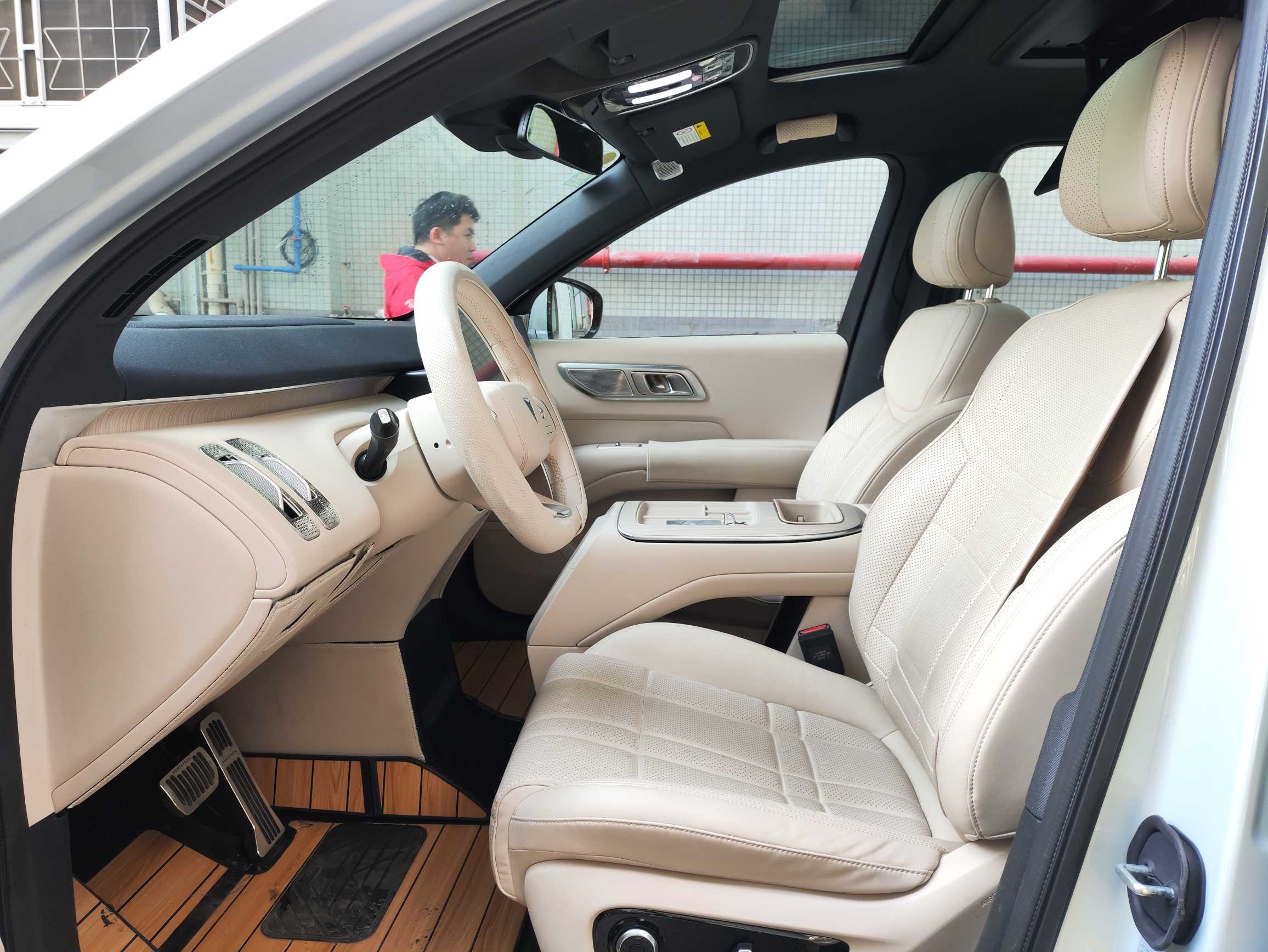 Deepal S09 2025 car image #9