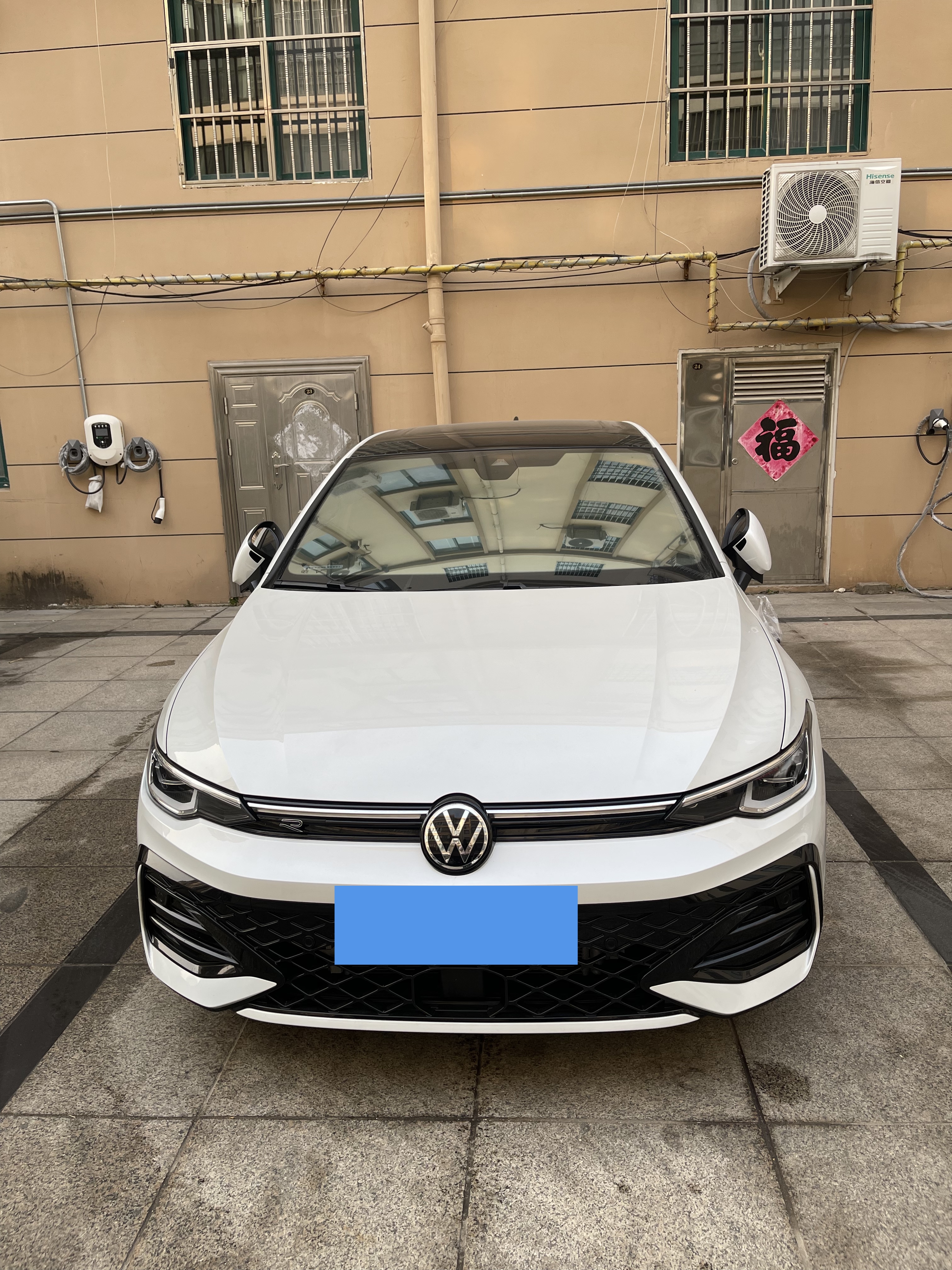 Volkswagen Golf 2025 car image #9