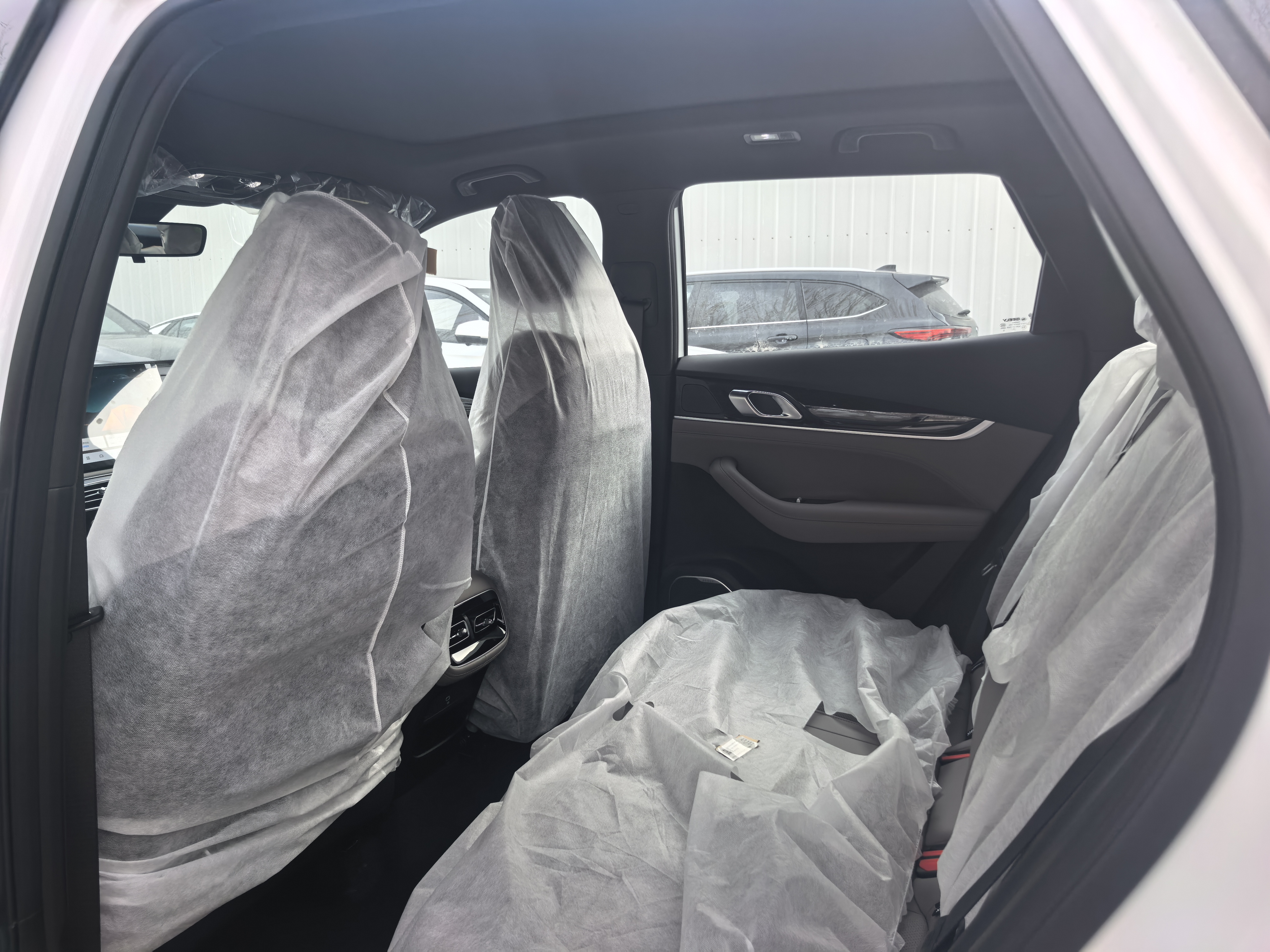 GEELY Boyue L 2026 car image #9