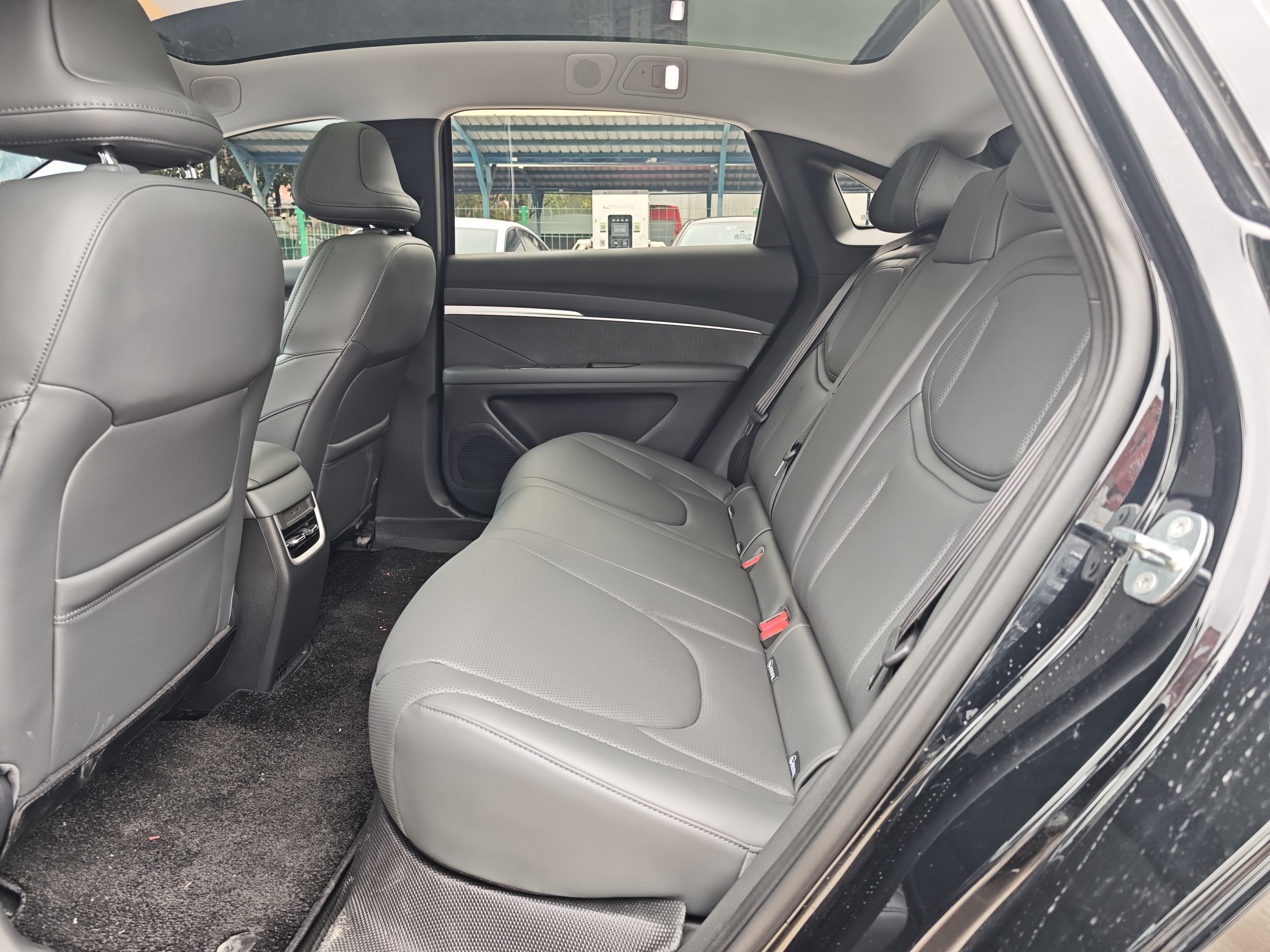 Xpeng MONA M03 2025 image de voiture #9