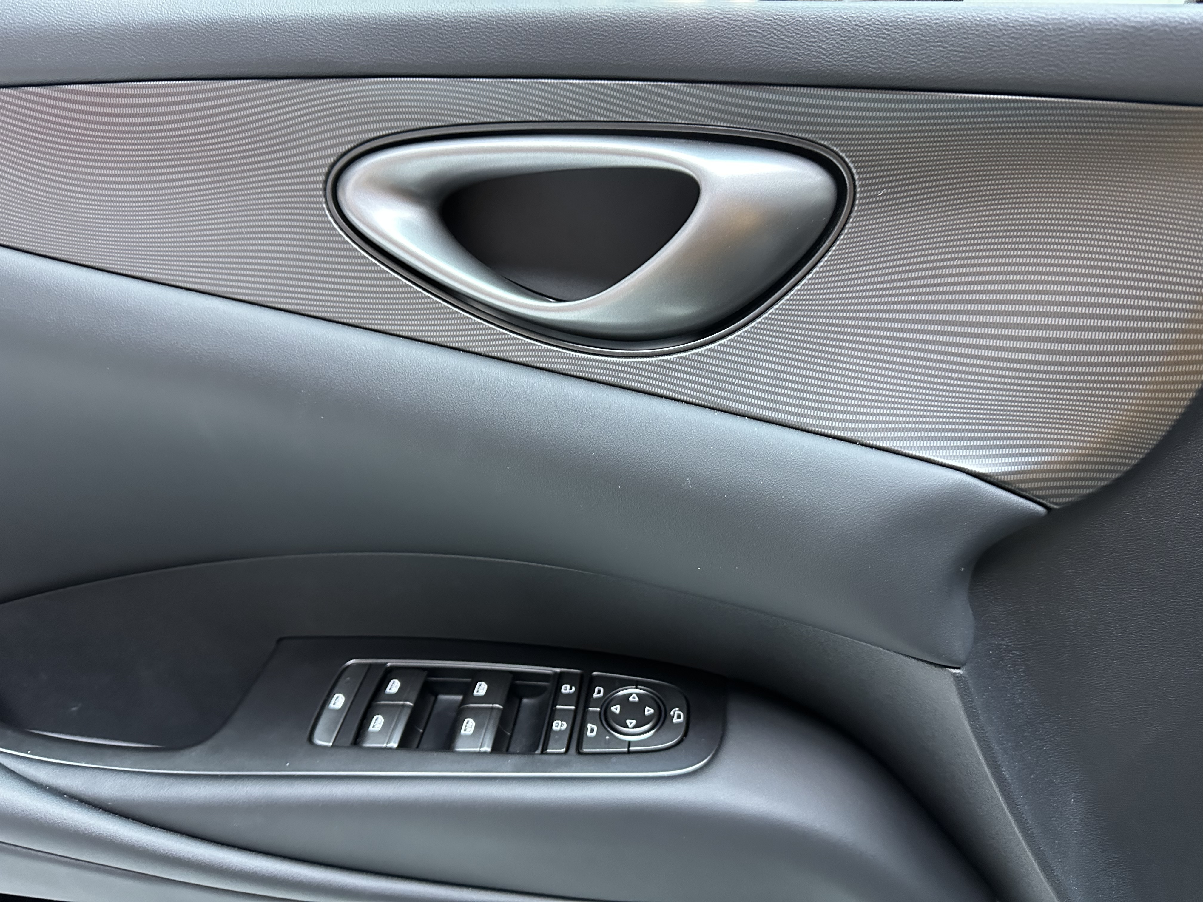 BYD Seal 06 New Energy 2025 car image #9