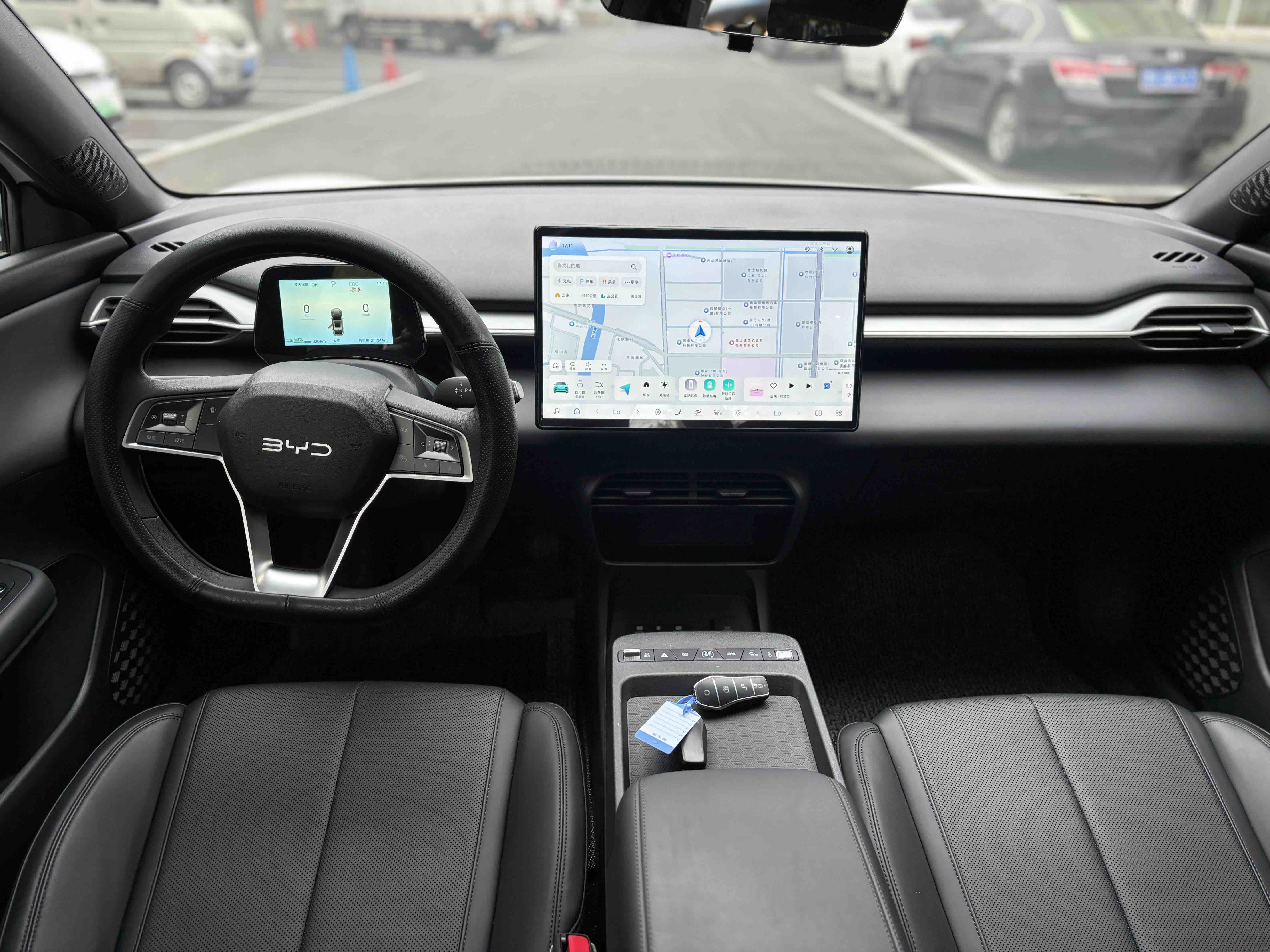 BYD e7 2025 immagine di auto #9