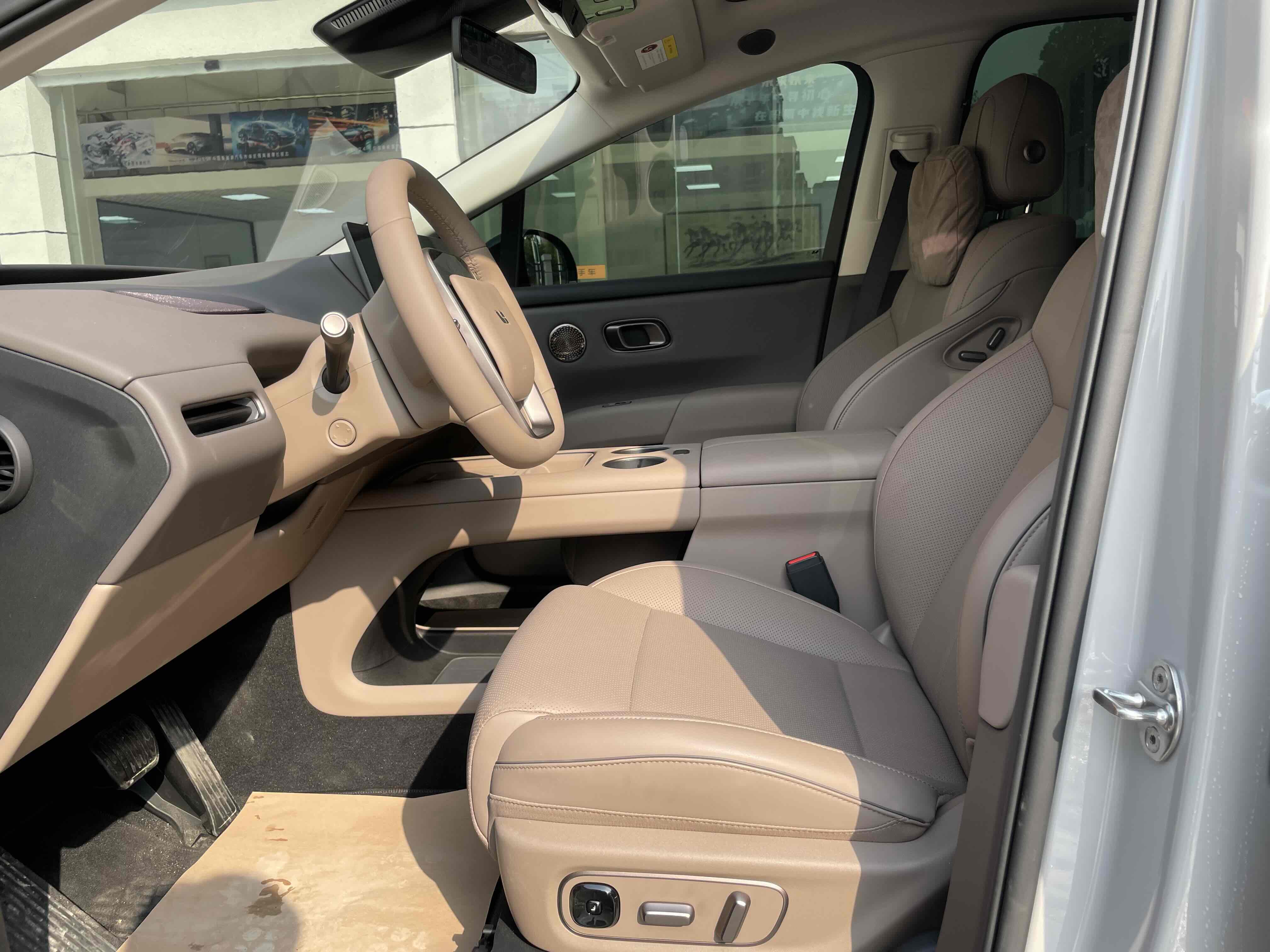 Li i8 2025 изображение автомобиля #9