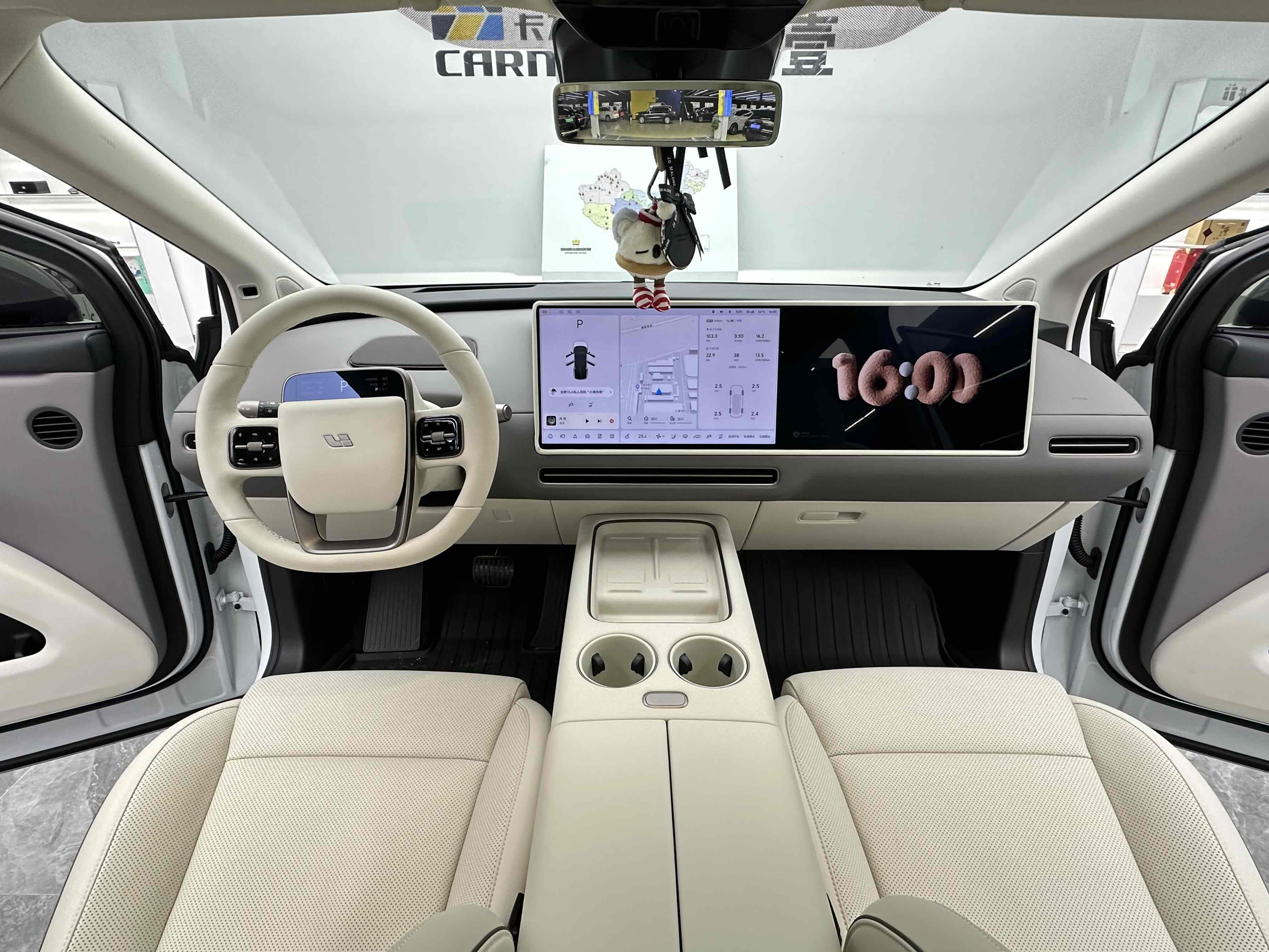 理想汽车 理想i6 2025 汽车图片 #9