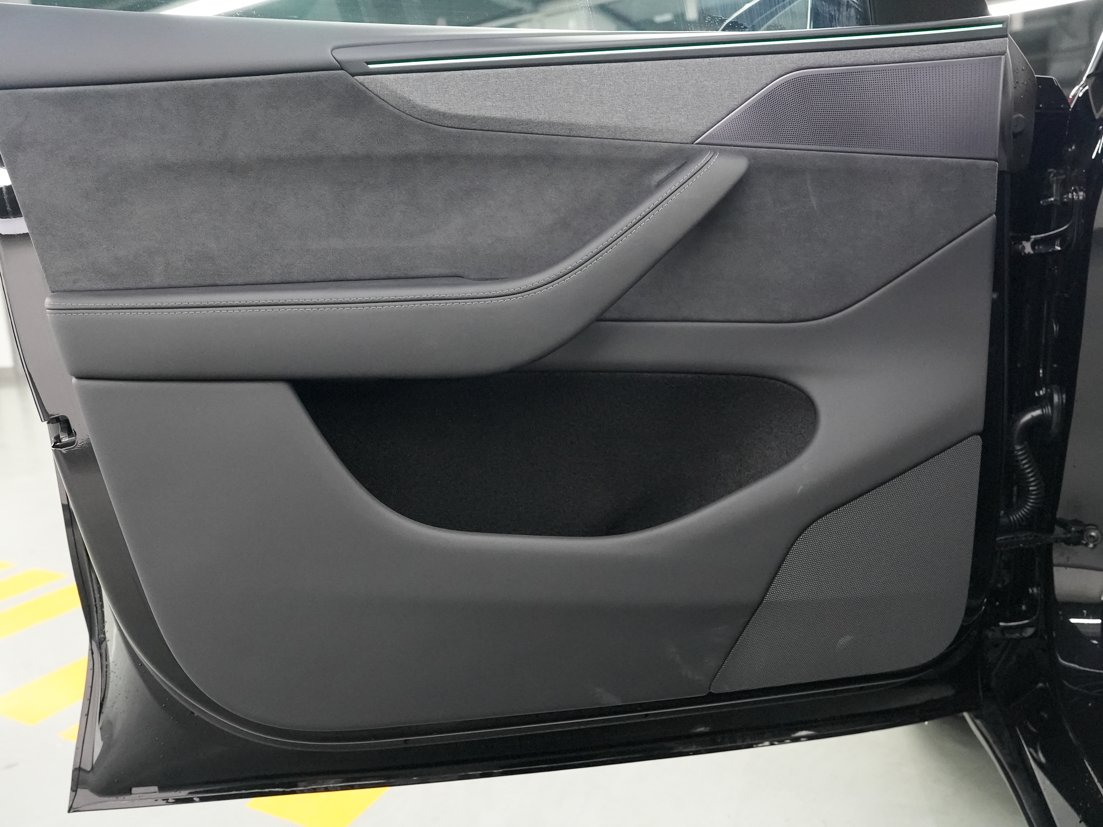 特斯拉 Model Y L 2026 汽车图片 #9