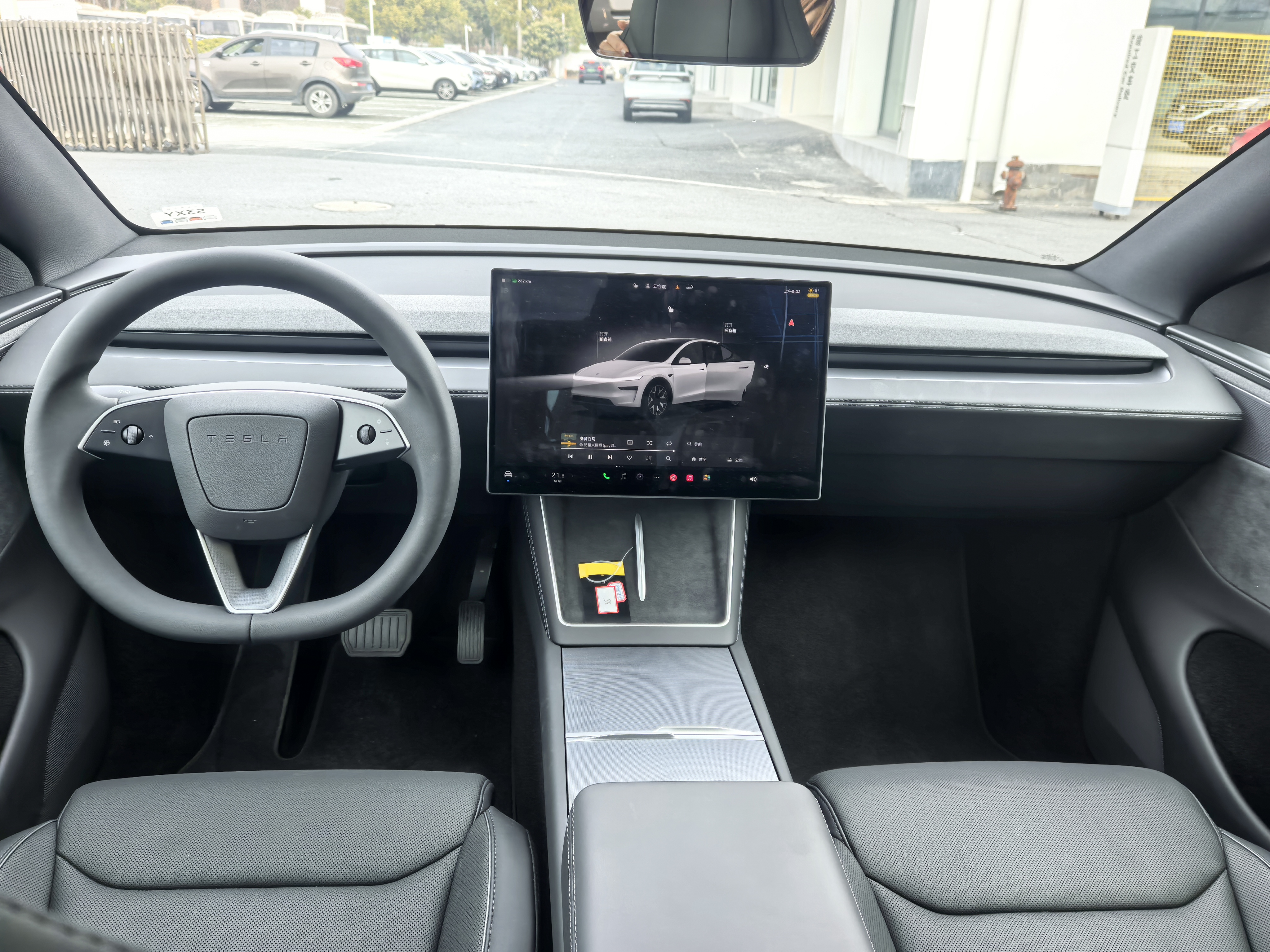 特斯拉 Model Y L 2025 汽车图片 #9