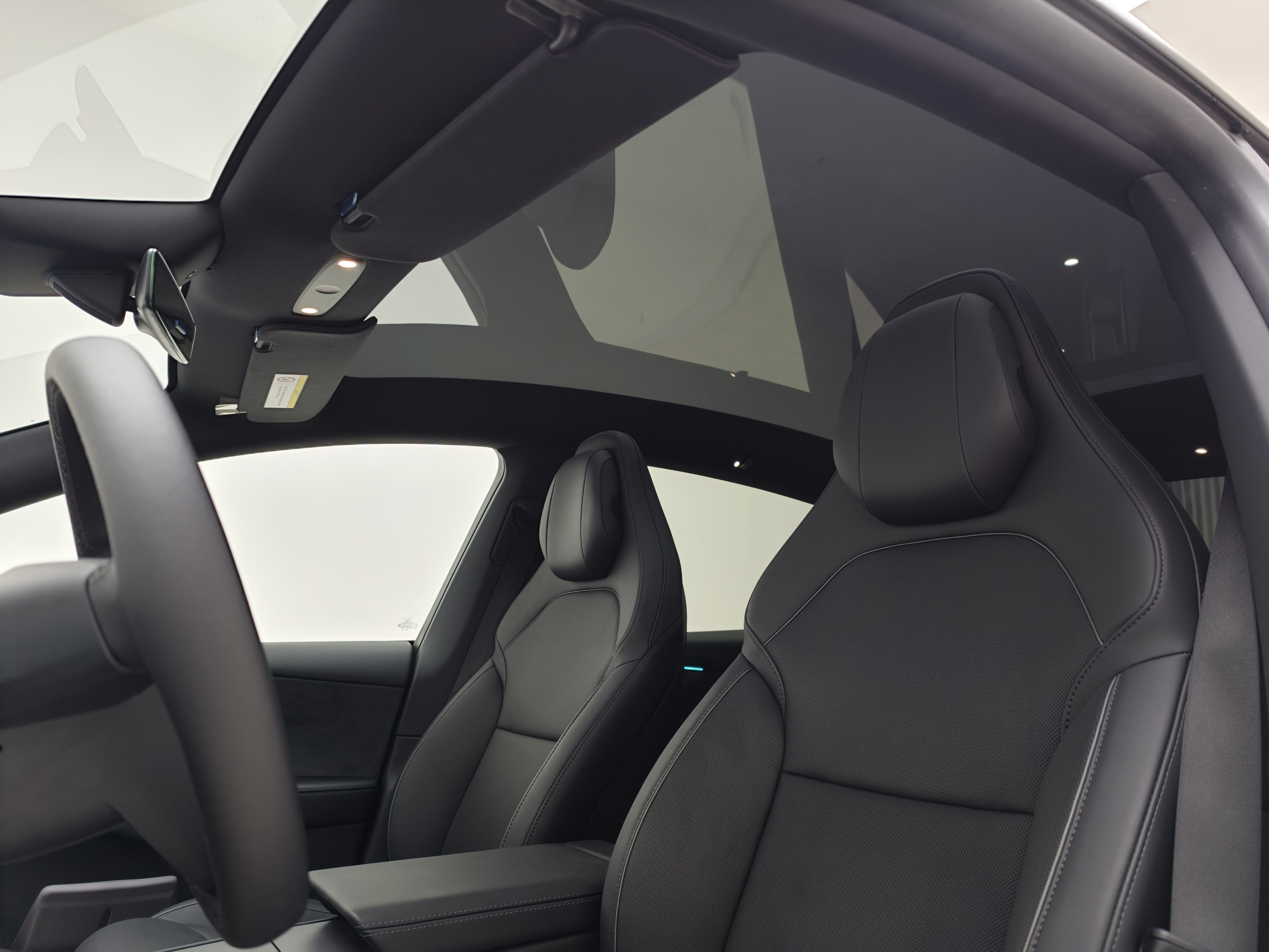 特斯拉 Model Y L 2025 汽车图片 #9