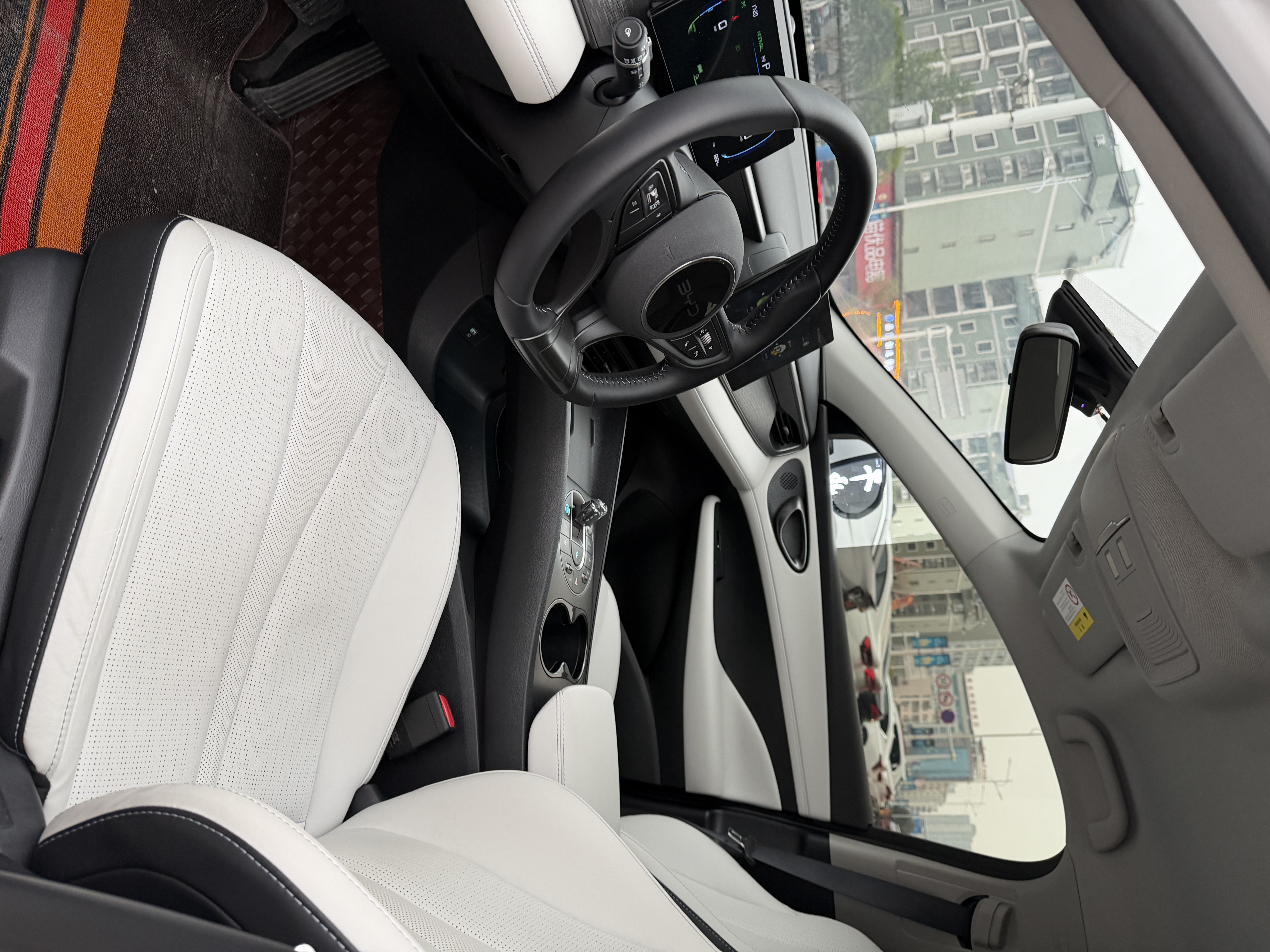 BYD Seal 05 DM-i 2025 car image #9