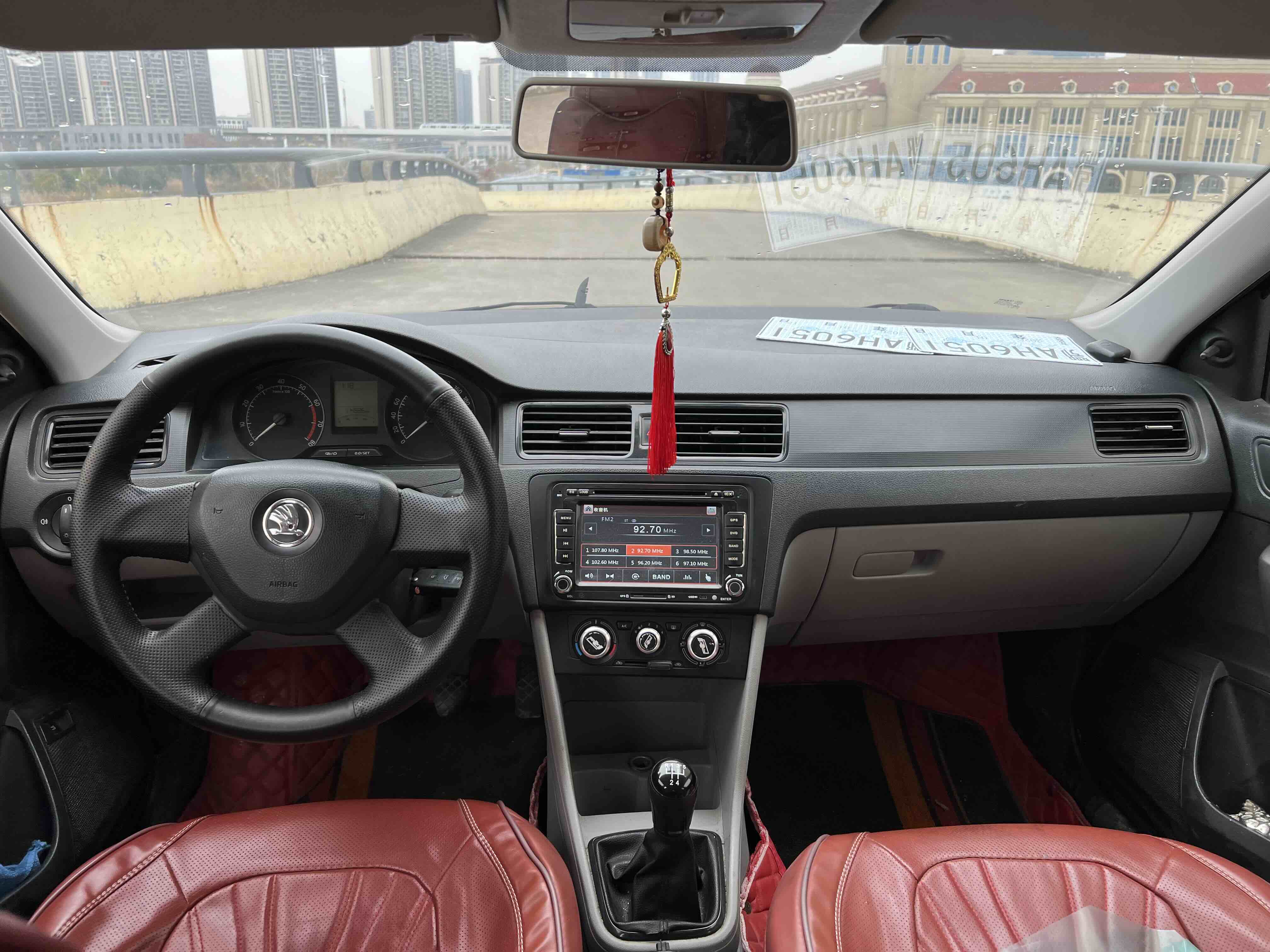 Skoda Rapid 2014 #9 Skoda Rapid 2014 car image #9