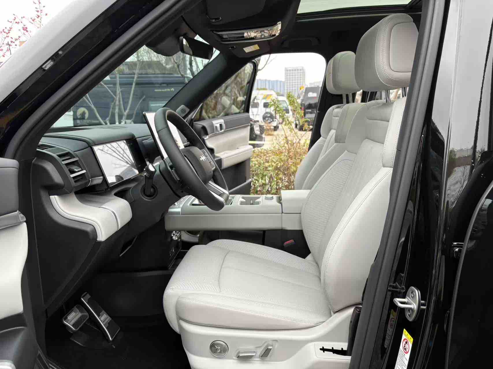 FangChengBao Tiger 7 2025 #9 FangChengBao Tiger 7 2025 car image #9