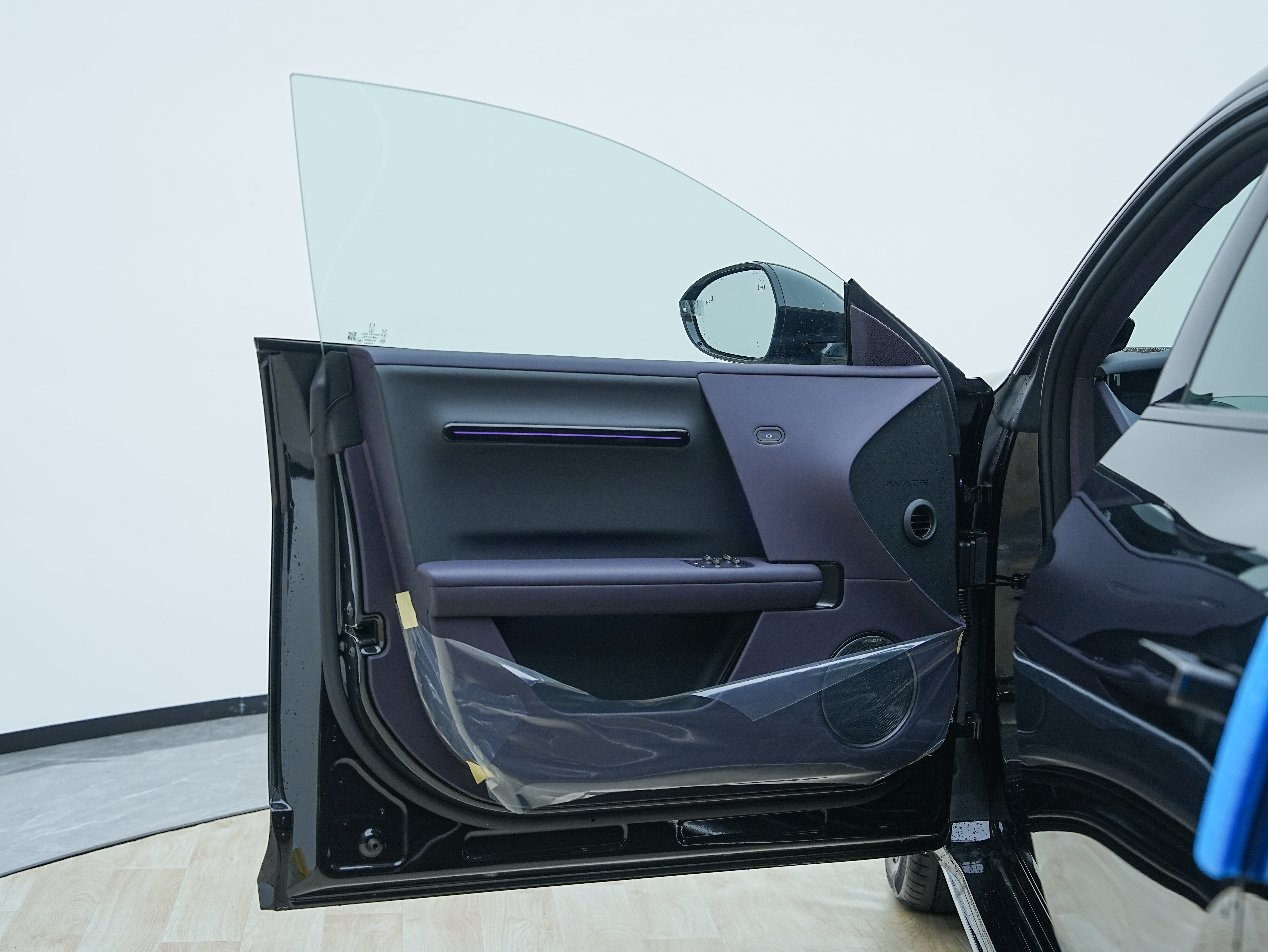 Avatr 06 2026 car image #9