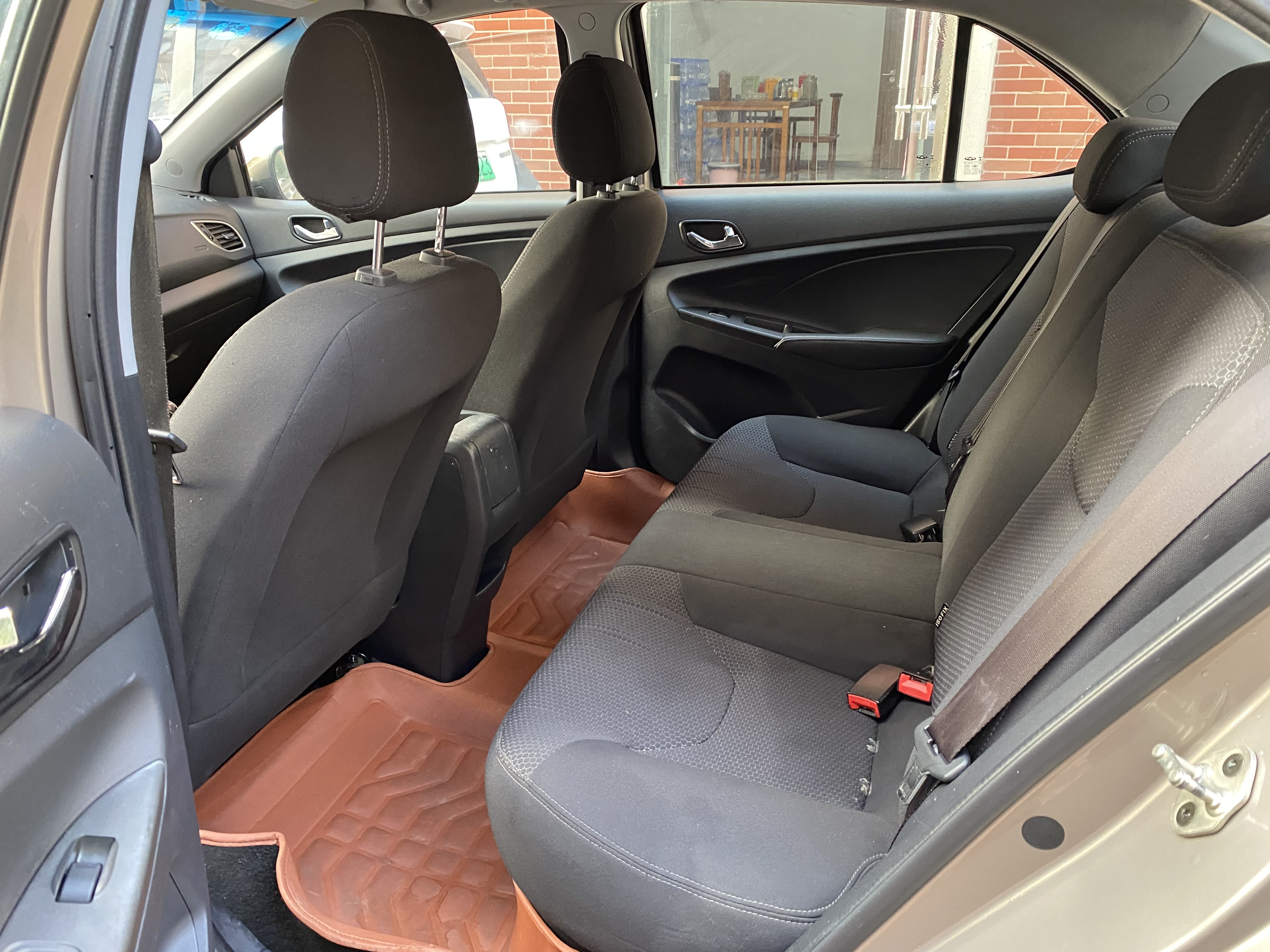 Chery Arrizo 3 2015 изображение автомобиля #9