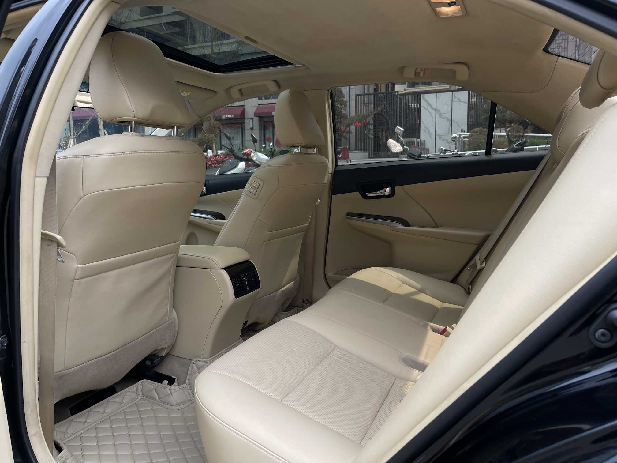 Toyota Camry 2016 car image #9