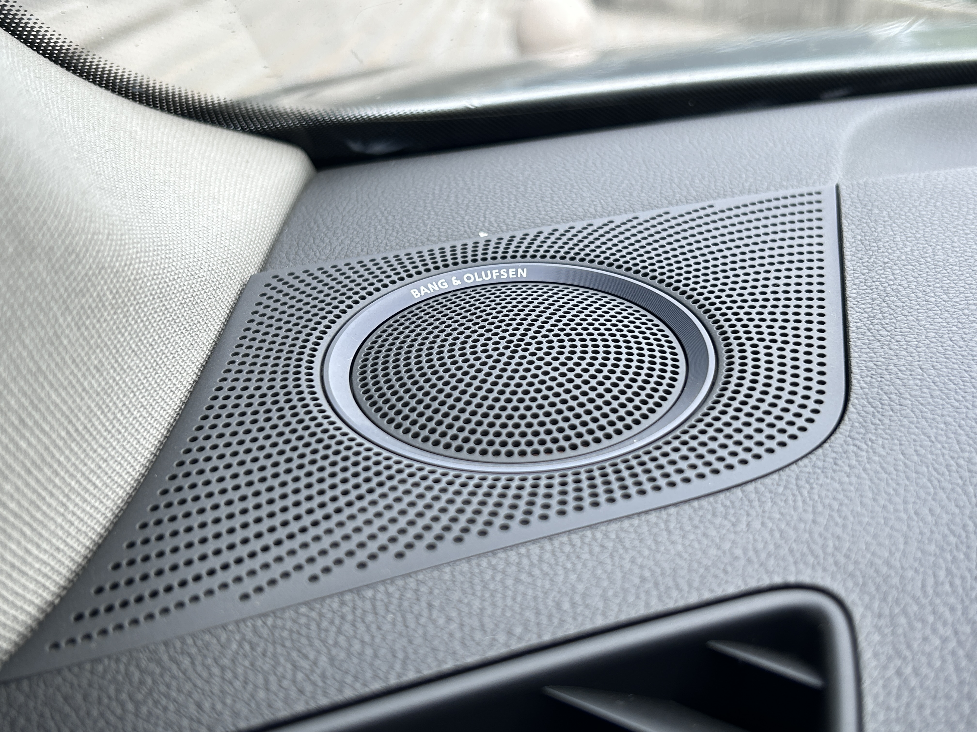 Audi Q5 (Imported) 2010 #9 Audi Q5 (Imported) 2010 car image #9