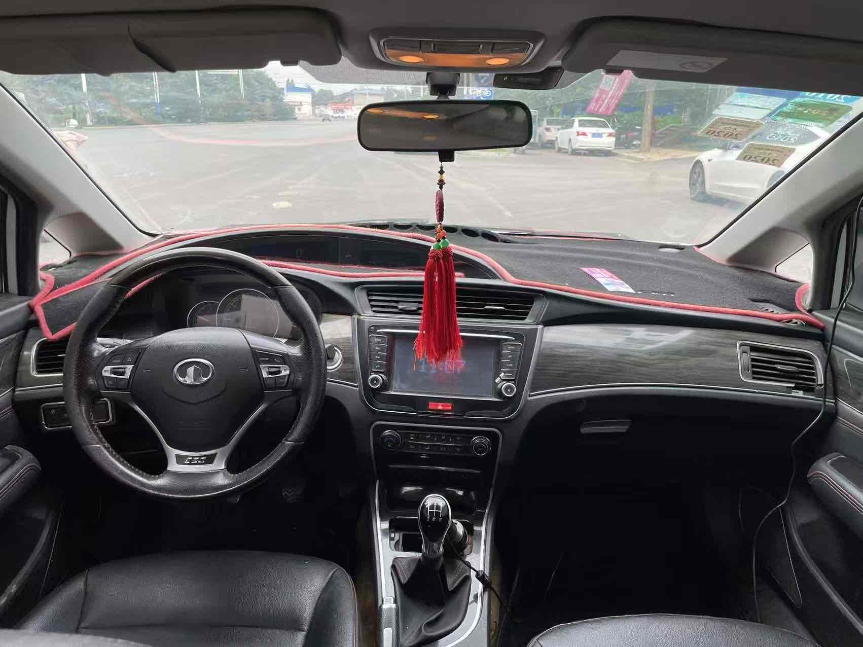 Great Wall C50 2014 car image #9