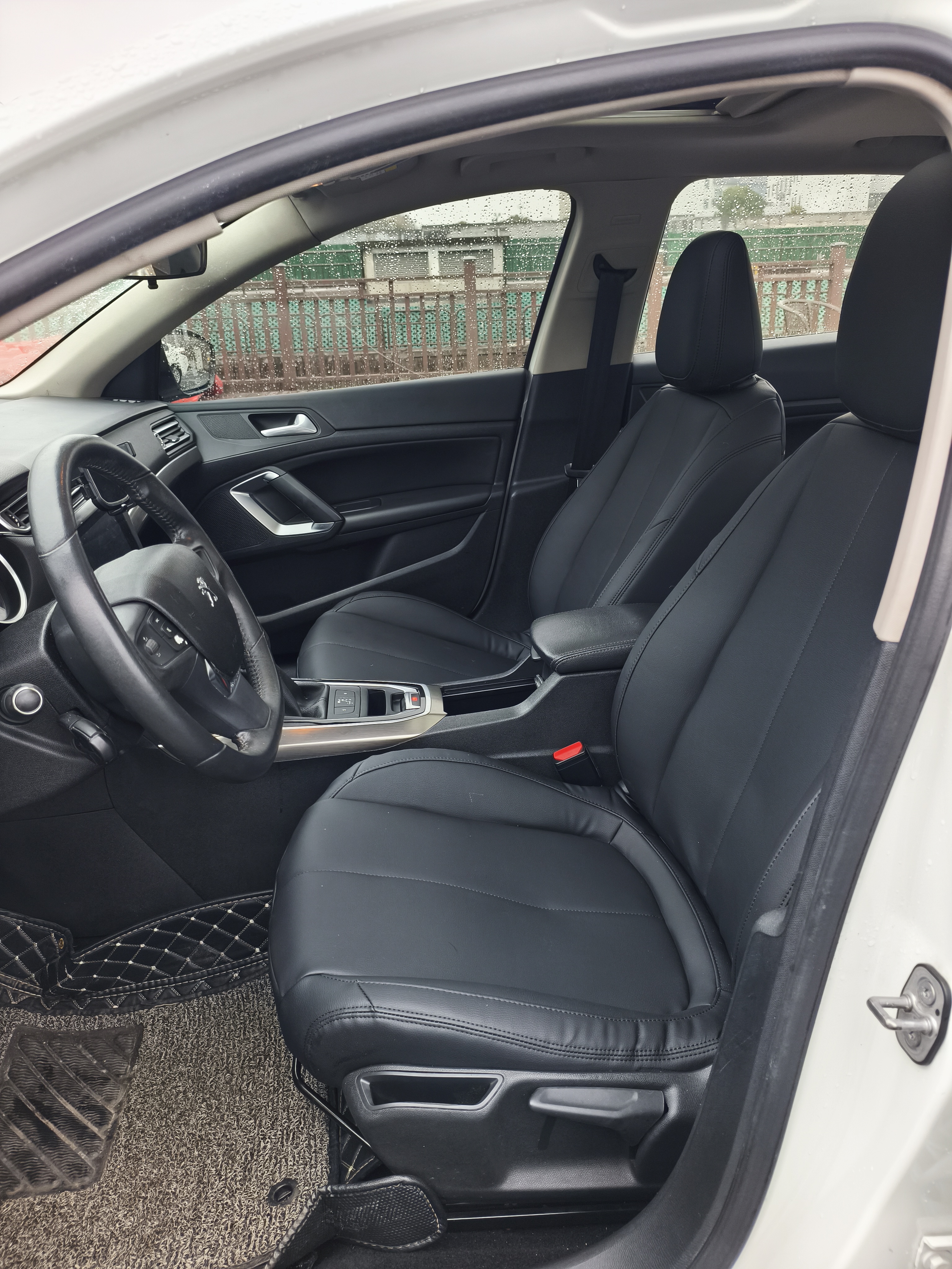 Peugeot 408 2015 #9 Peugeot 408 2015 car image #9