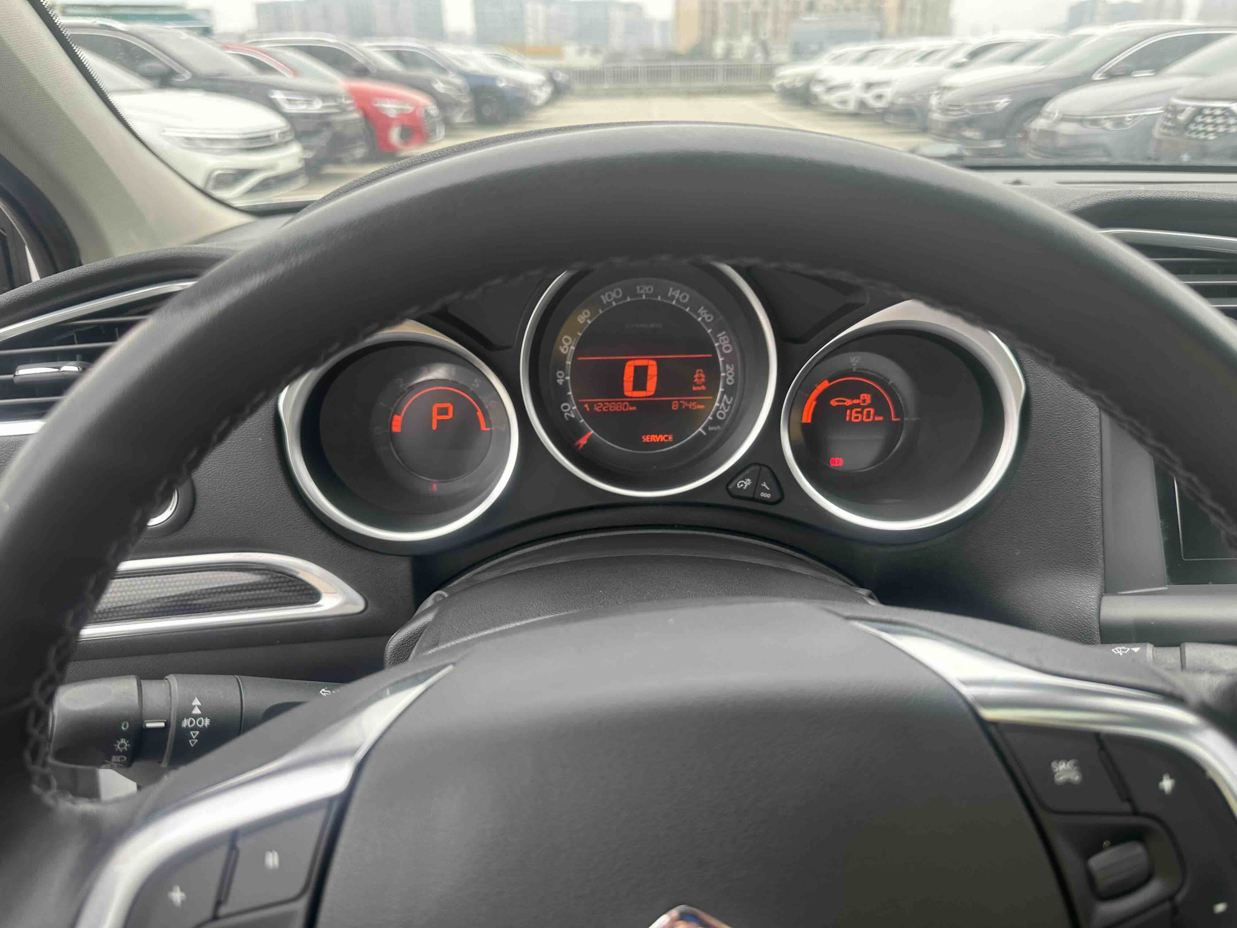 Citroen C4L 2015 car image #9