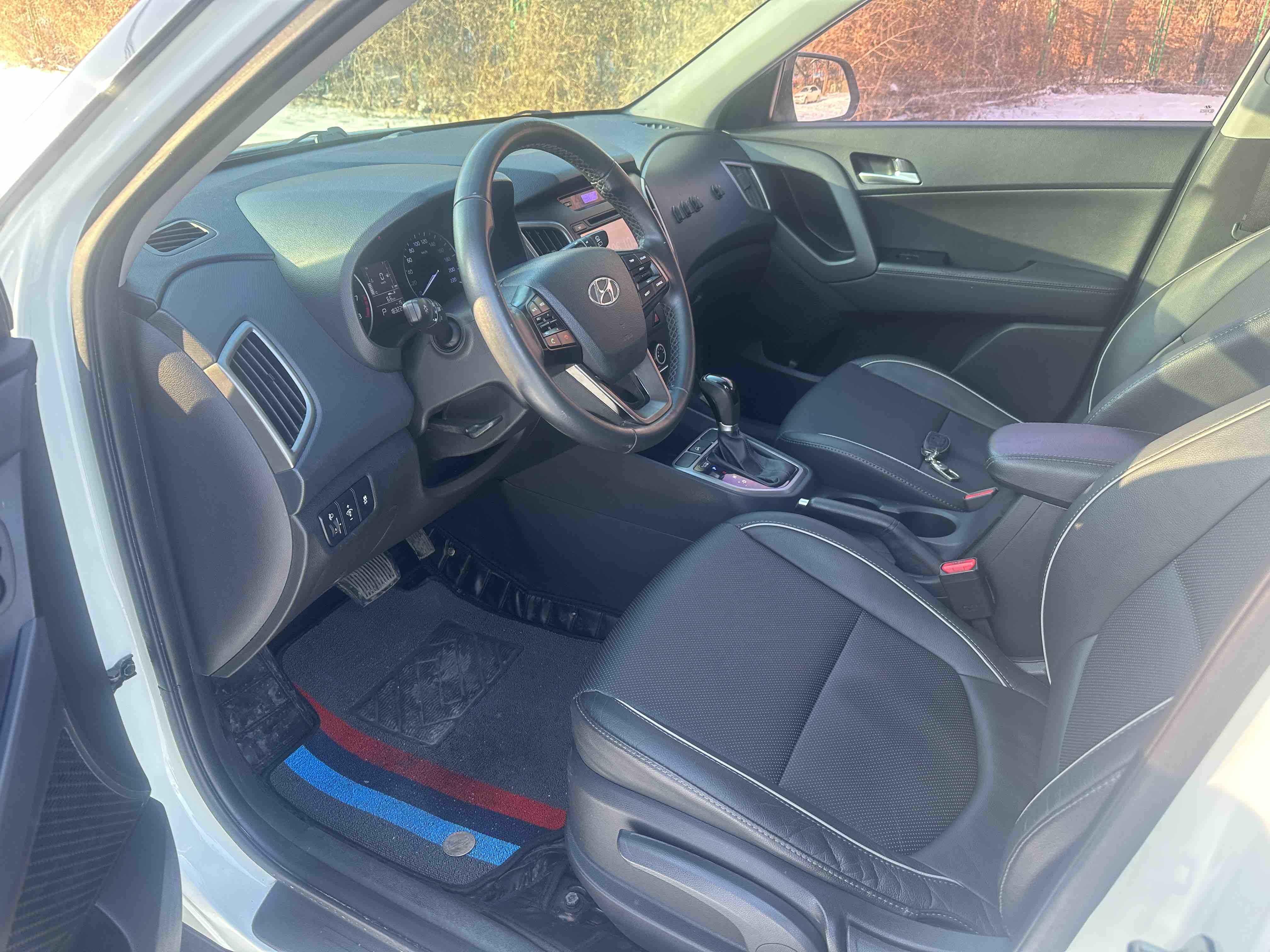 Hyundai ix25 2015 car image #9