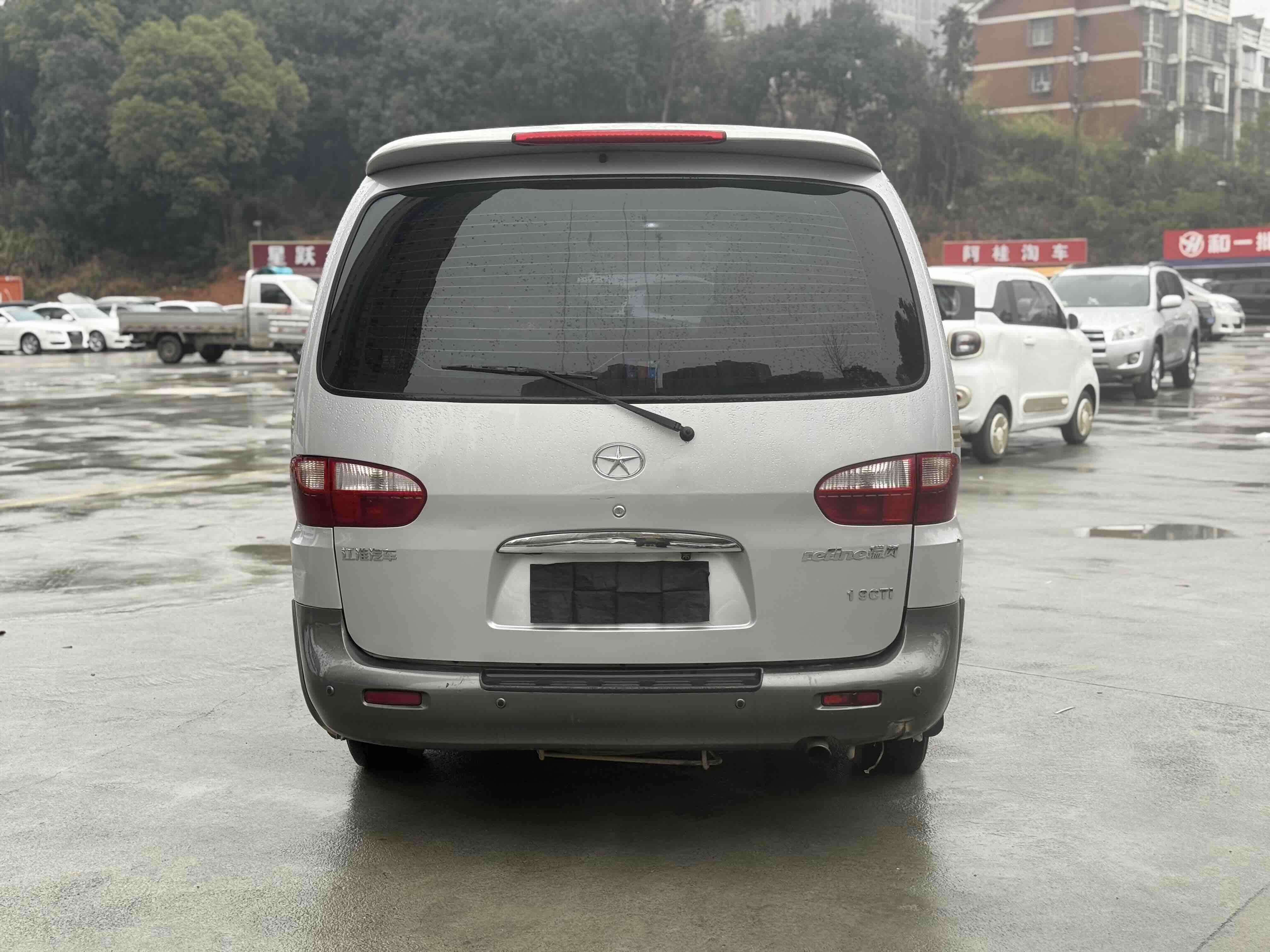 JAC 2015 #9 JAC 2015 car image #9