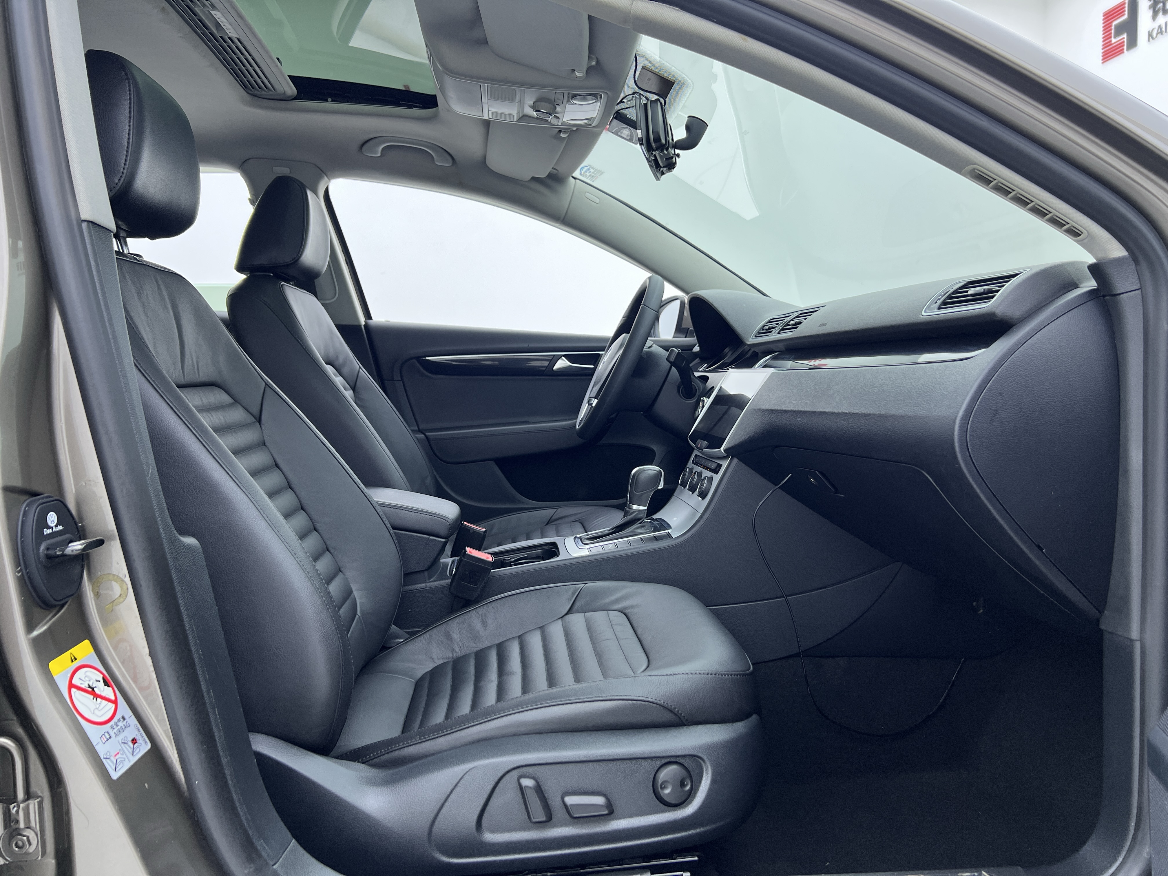Volkswagen Passat 2014 #9 Volkswagen Passat 2014 car image #9