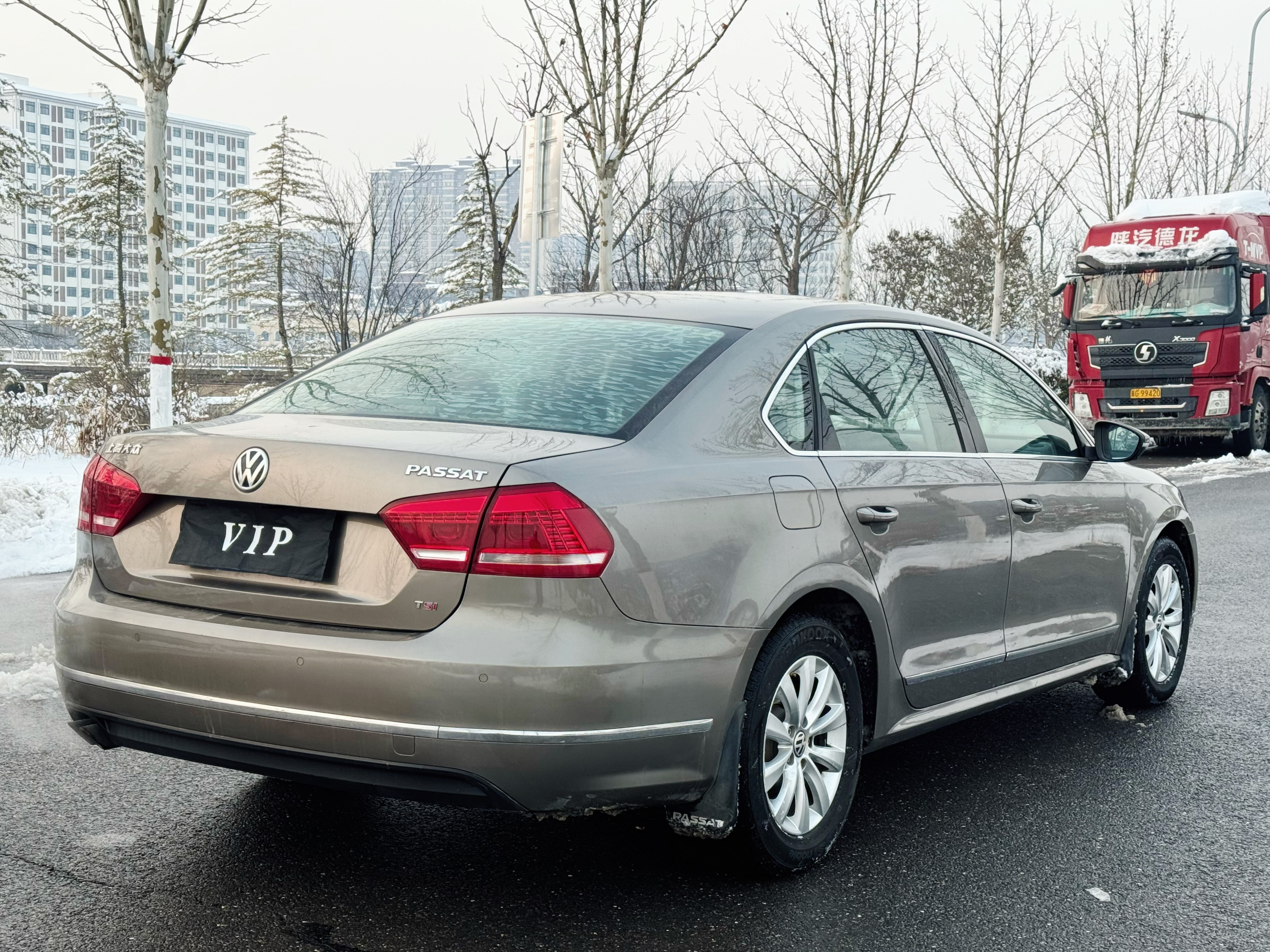 Volkswagen Passat 2014 immagine di auto #9