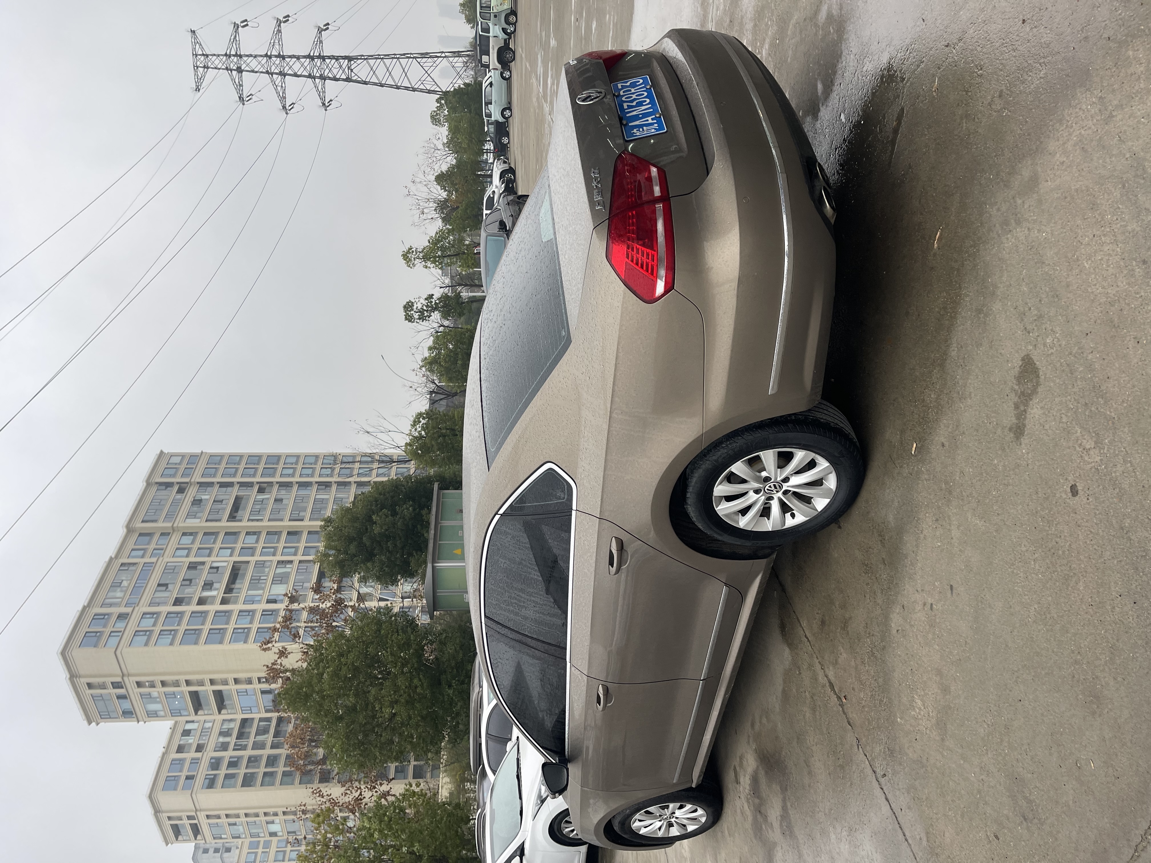 Volkswagen Passat 2014 immagine di auto #9