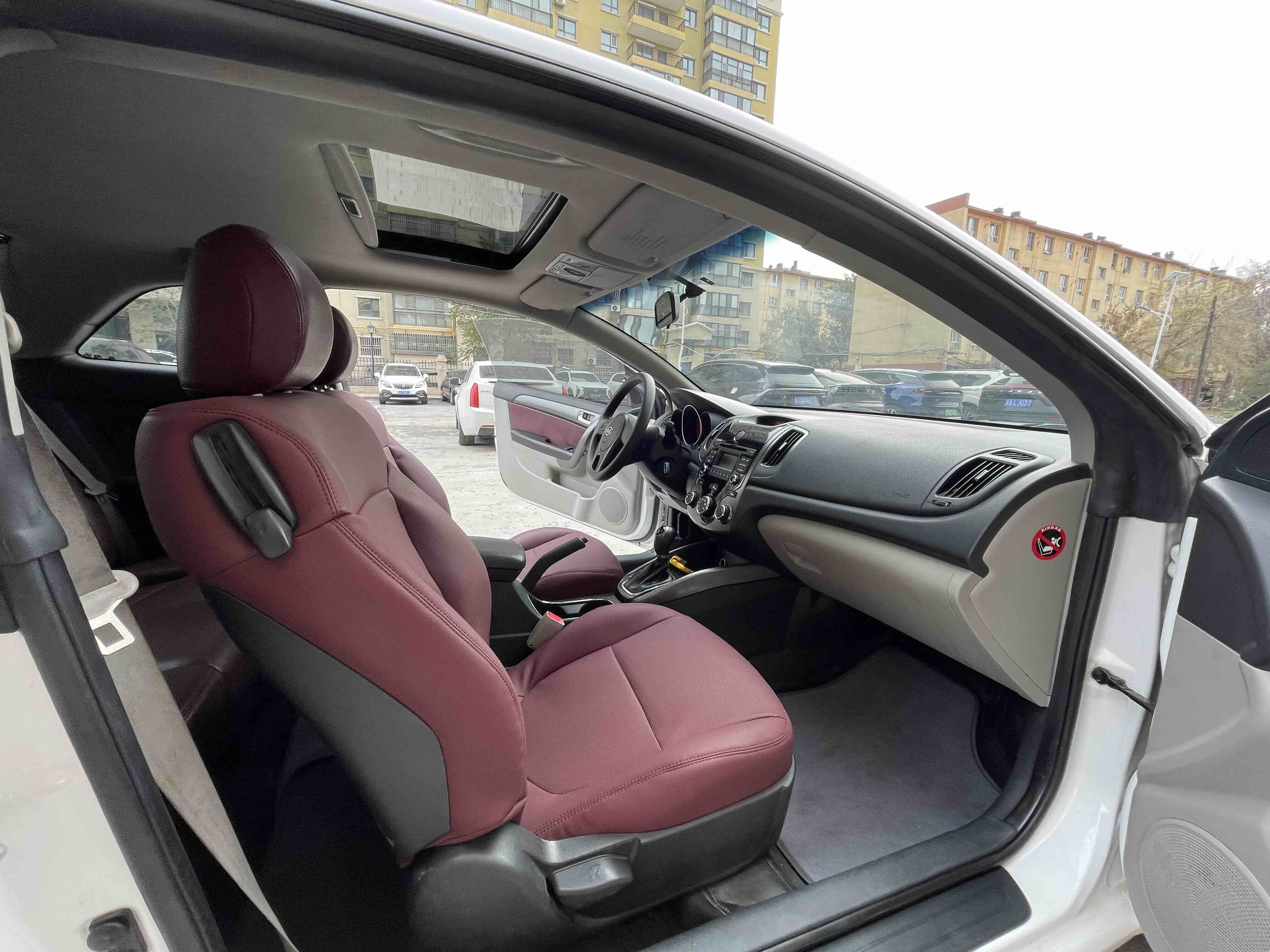 起亚 速迈 2014 汽车图片 #9