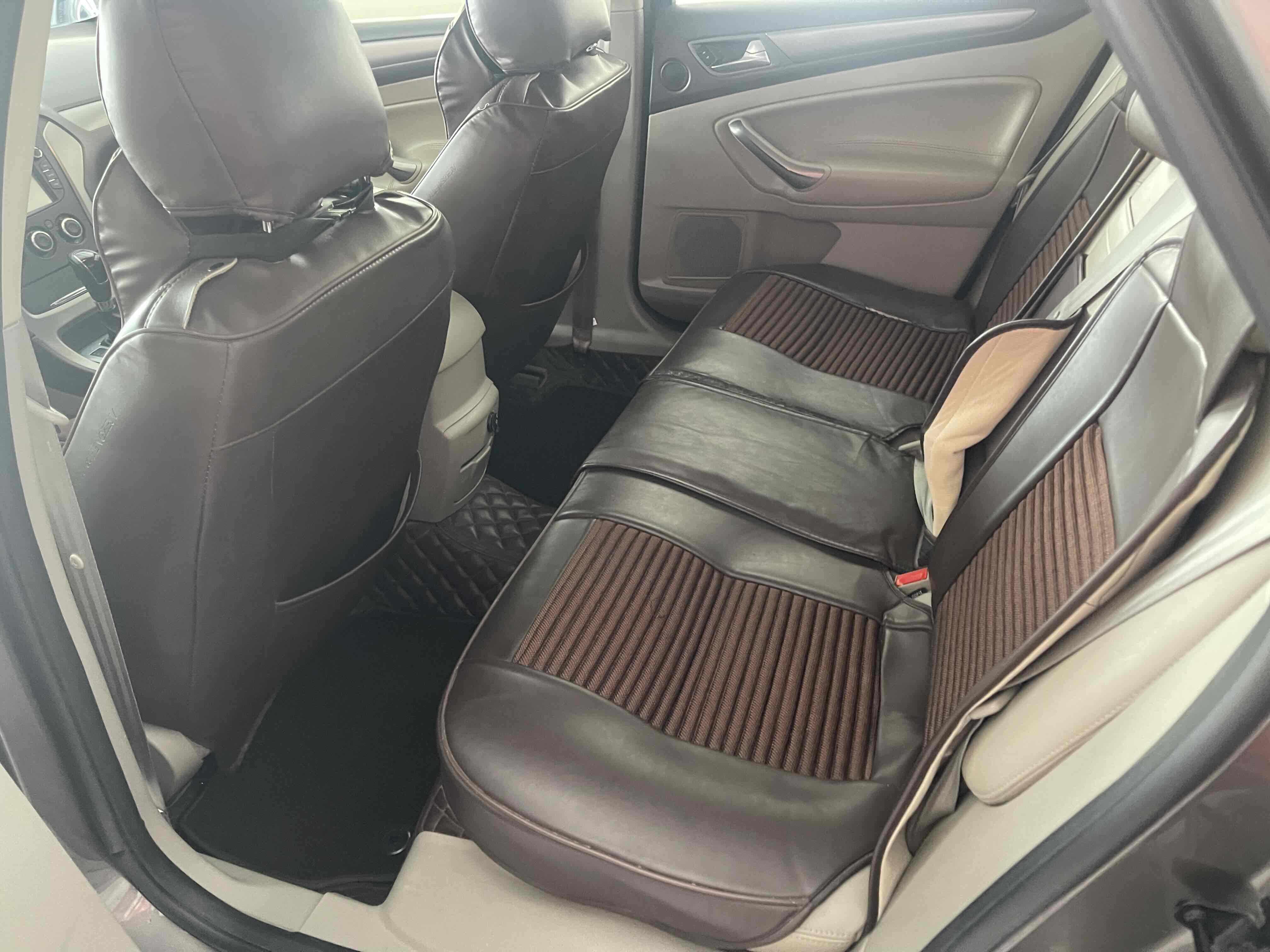 Ford Zhisheng 2014 #9 Ford Zhisheng 2014 car image #9