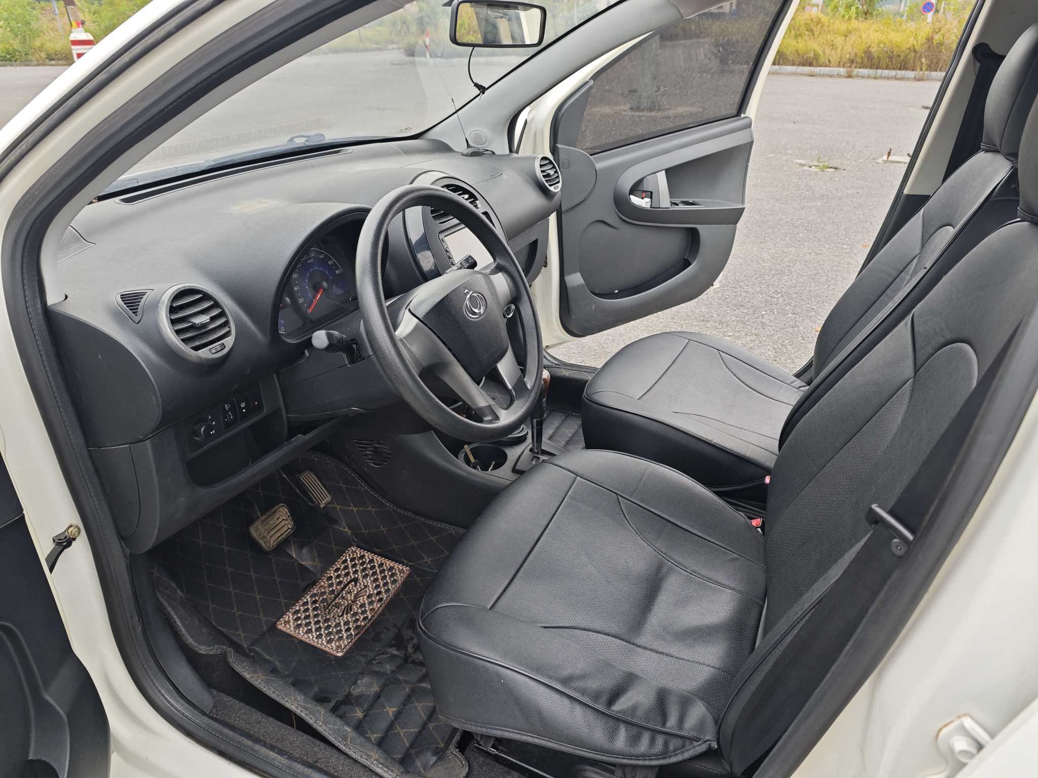 GEELY GX2 2012 #9 GEELY GX2 2012 immagine di auto #9