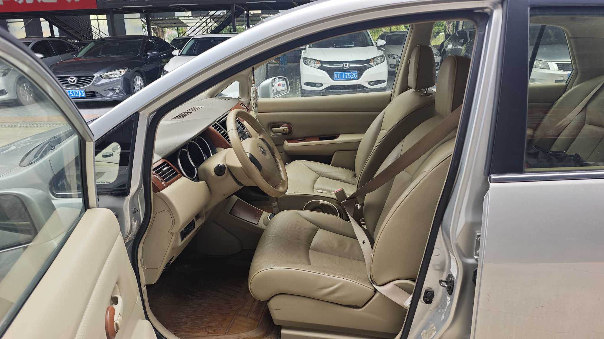 日产 颐达 2006 汽车图片 #9