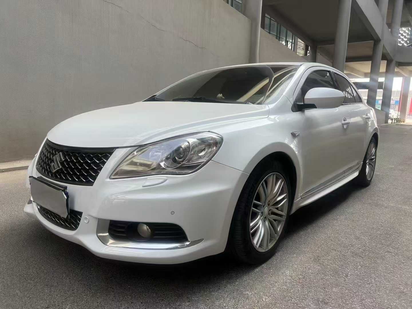 Suzuki Kizashi 2012 immagine di auto #9