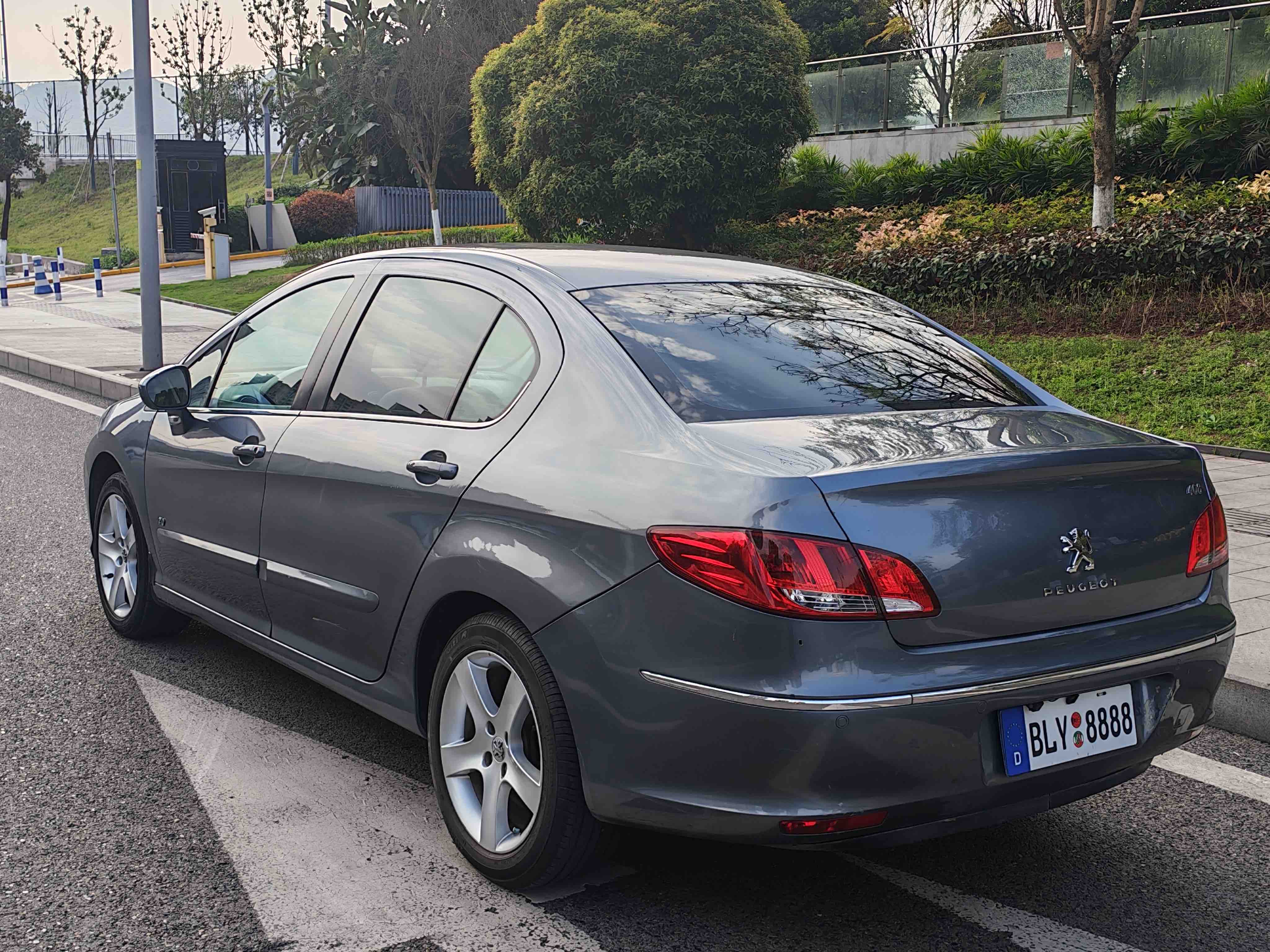 标致 标致408 2011 汽车图片 #9