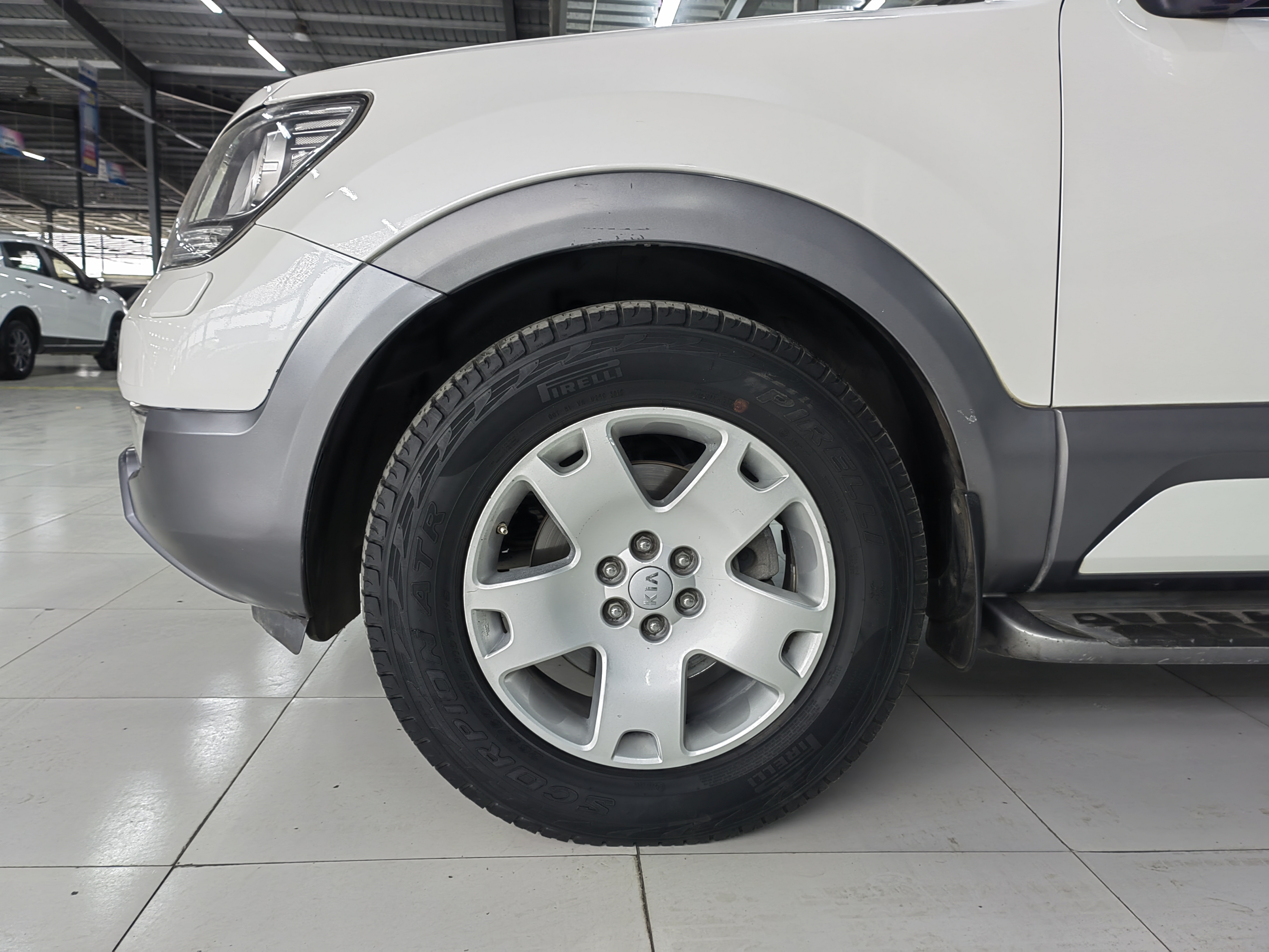 起亚 霸锐 2015 汽车图片 #9