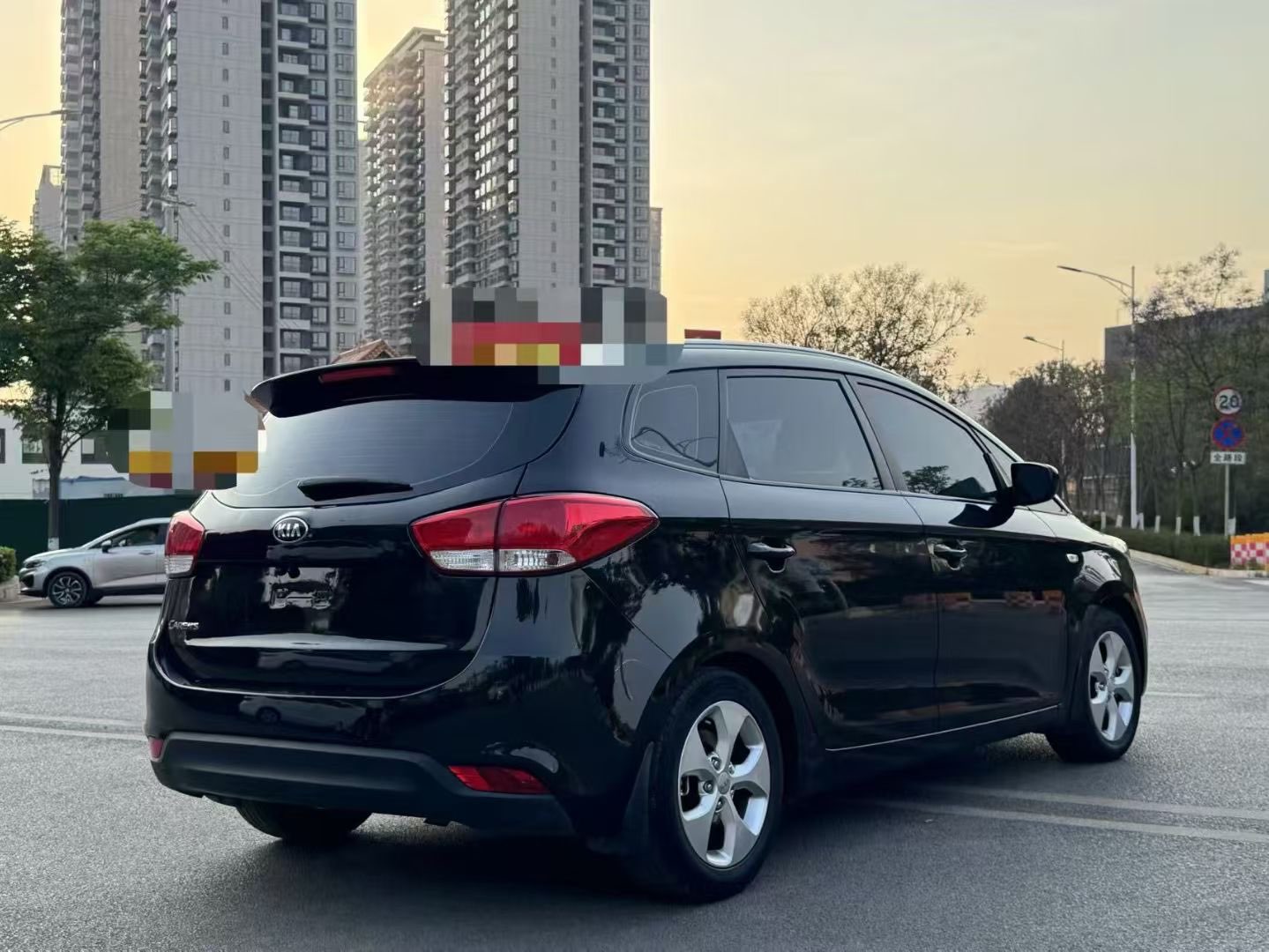 起亚 佳乐 2014 汽车图片 #9