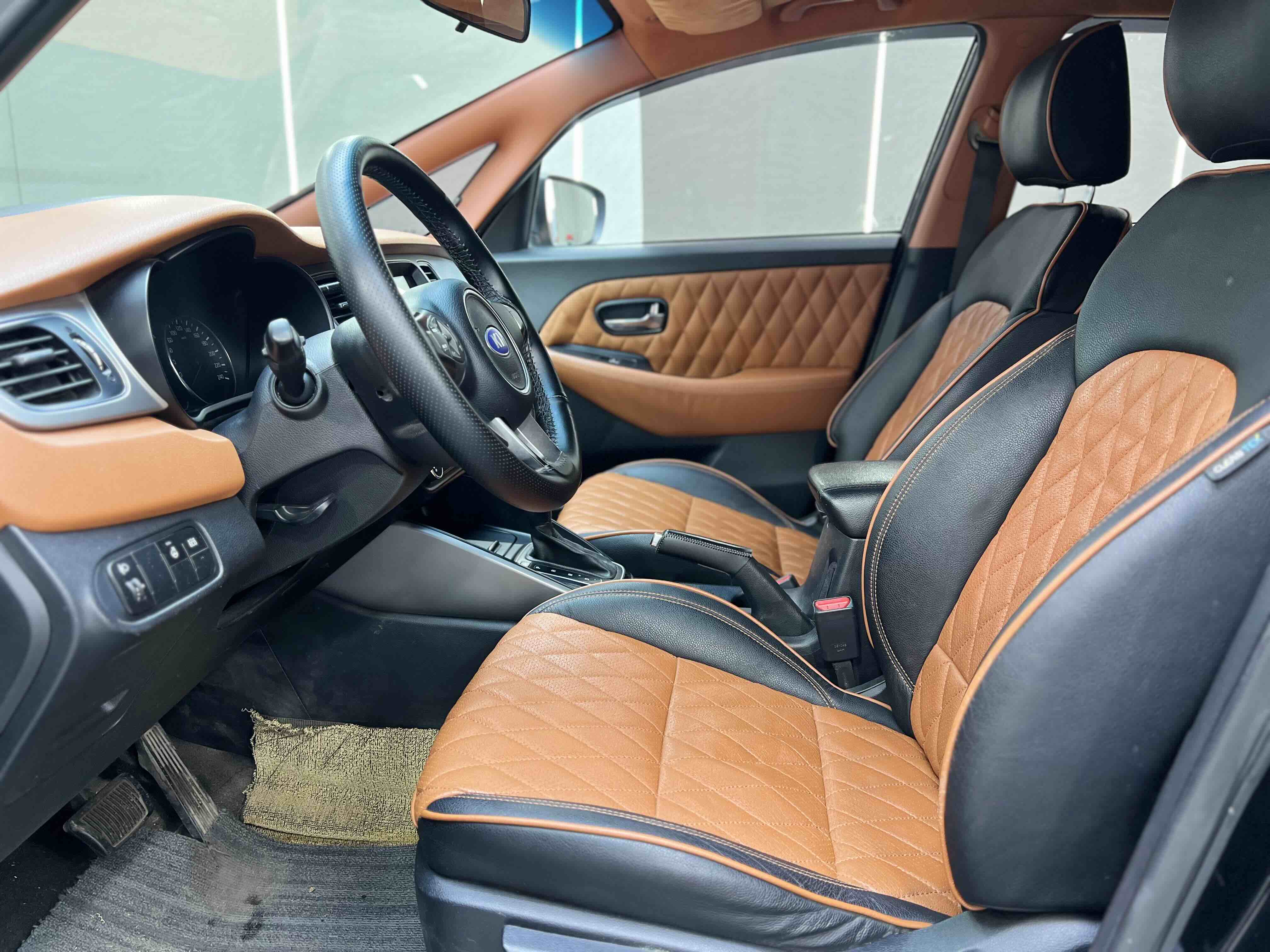 起亚 佳乐 2014 汽车图片 #9