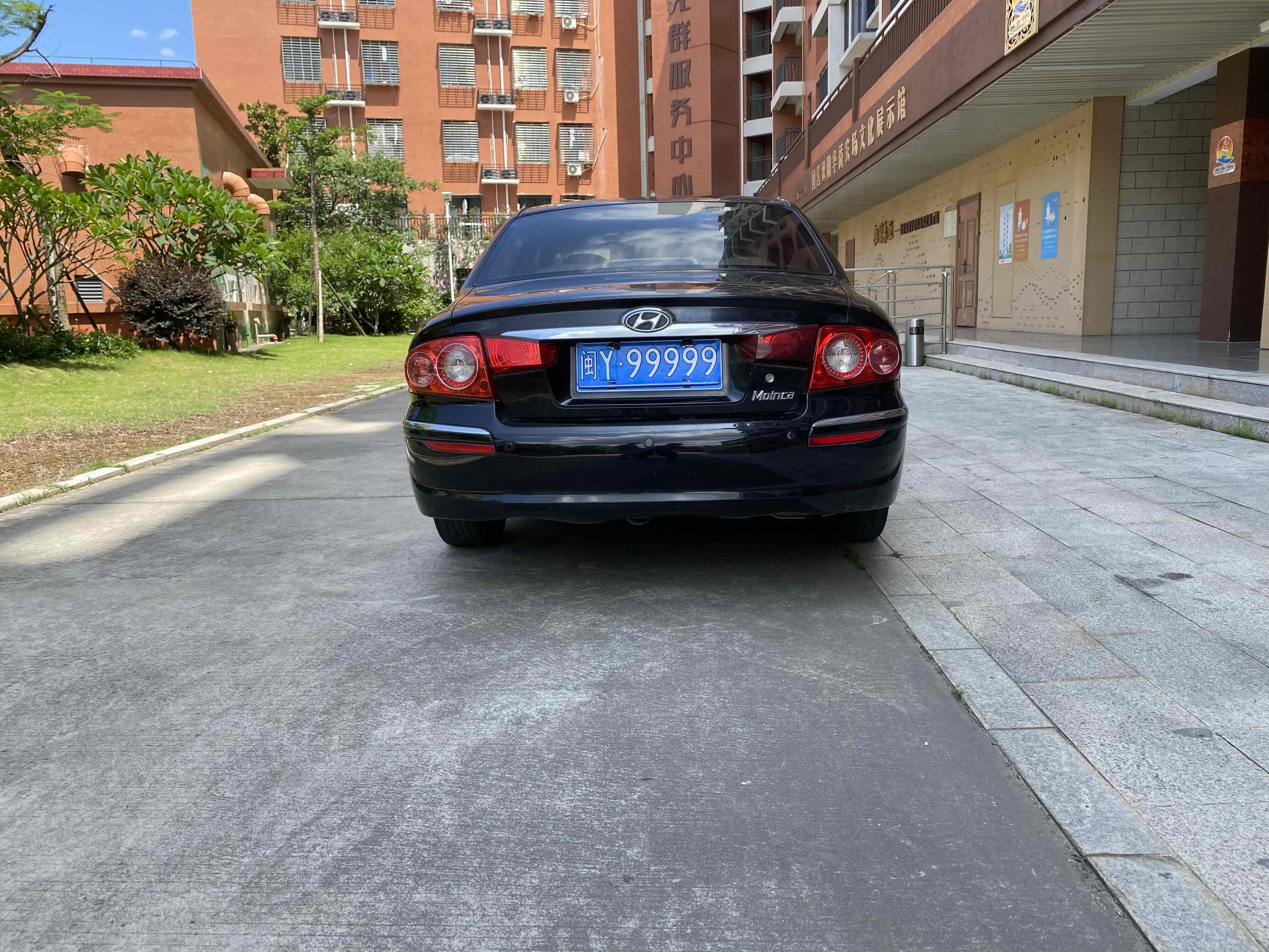 Hyundai moInca 2012 صورة سيارة #9