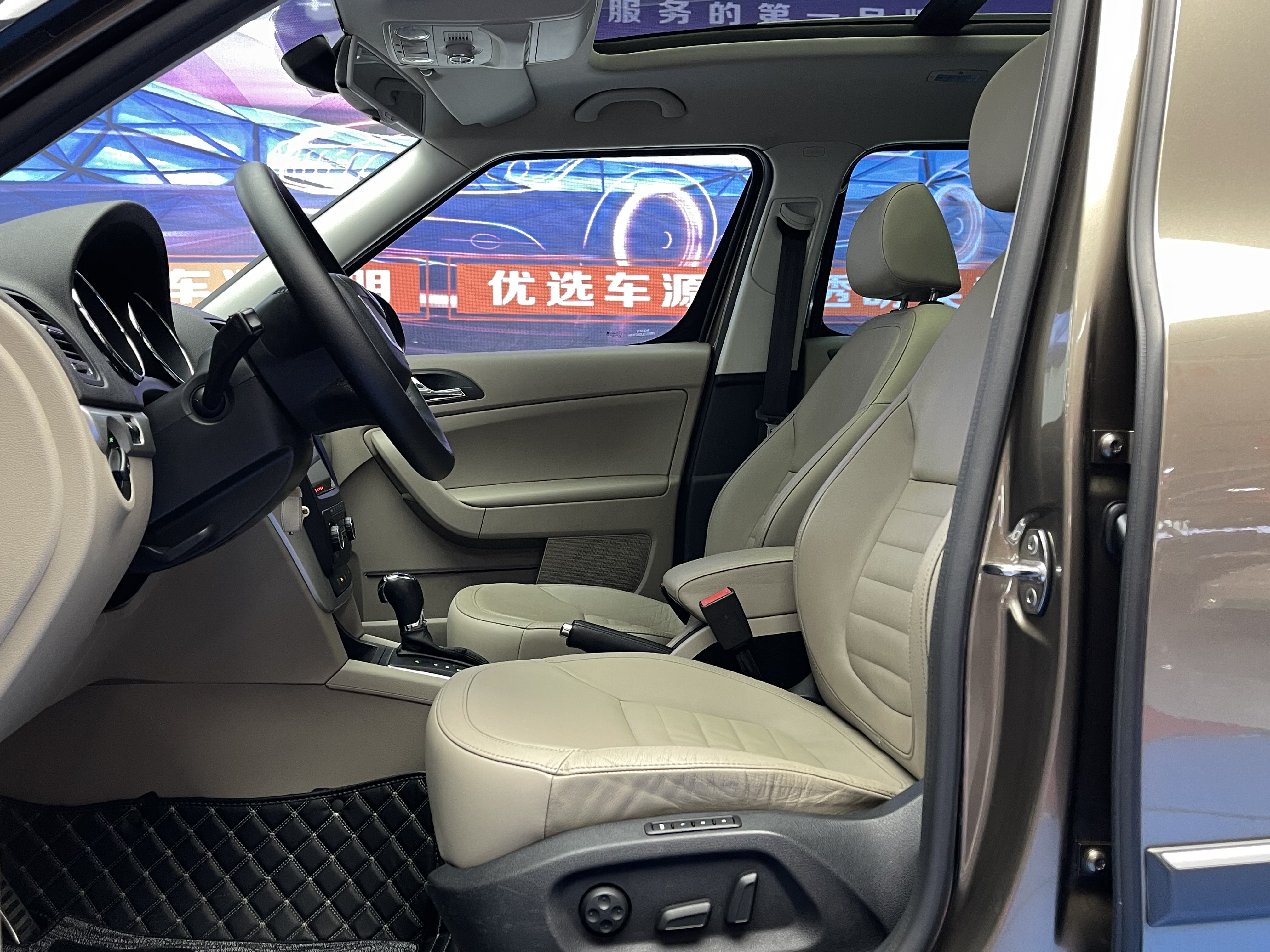 Skoda Yeti (Imported) 2014 immagine di auto #9