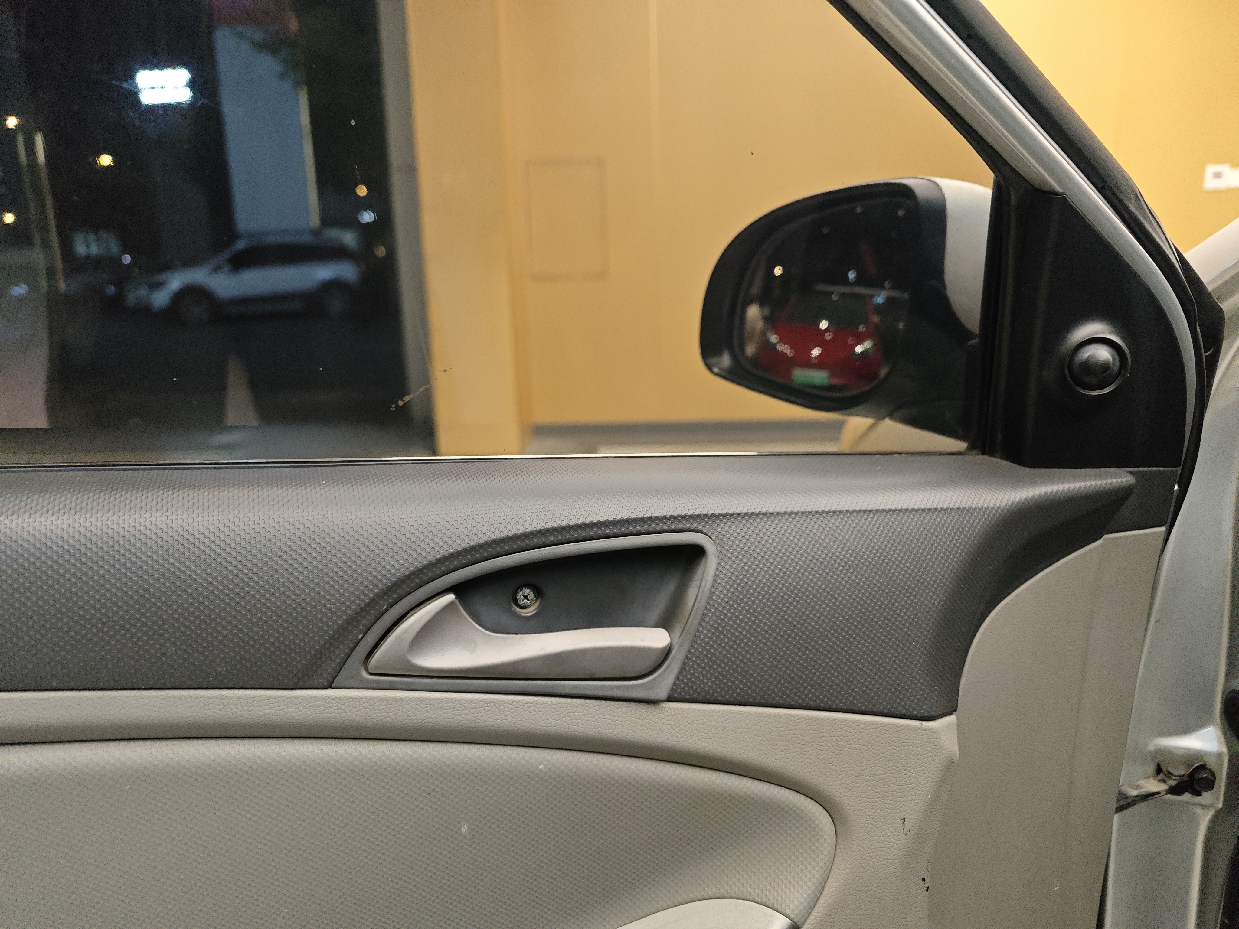 Hyundai Reina 2015 imagem de carro #9